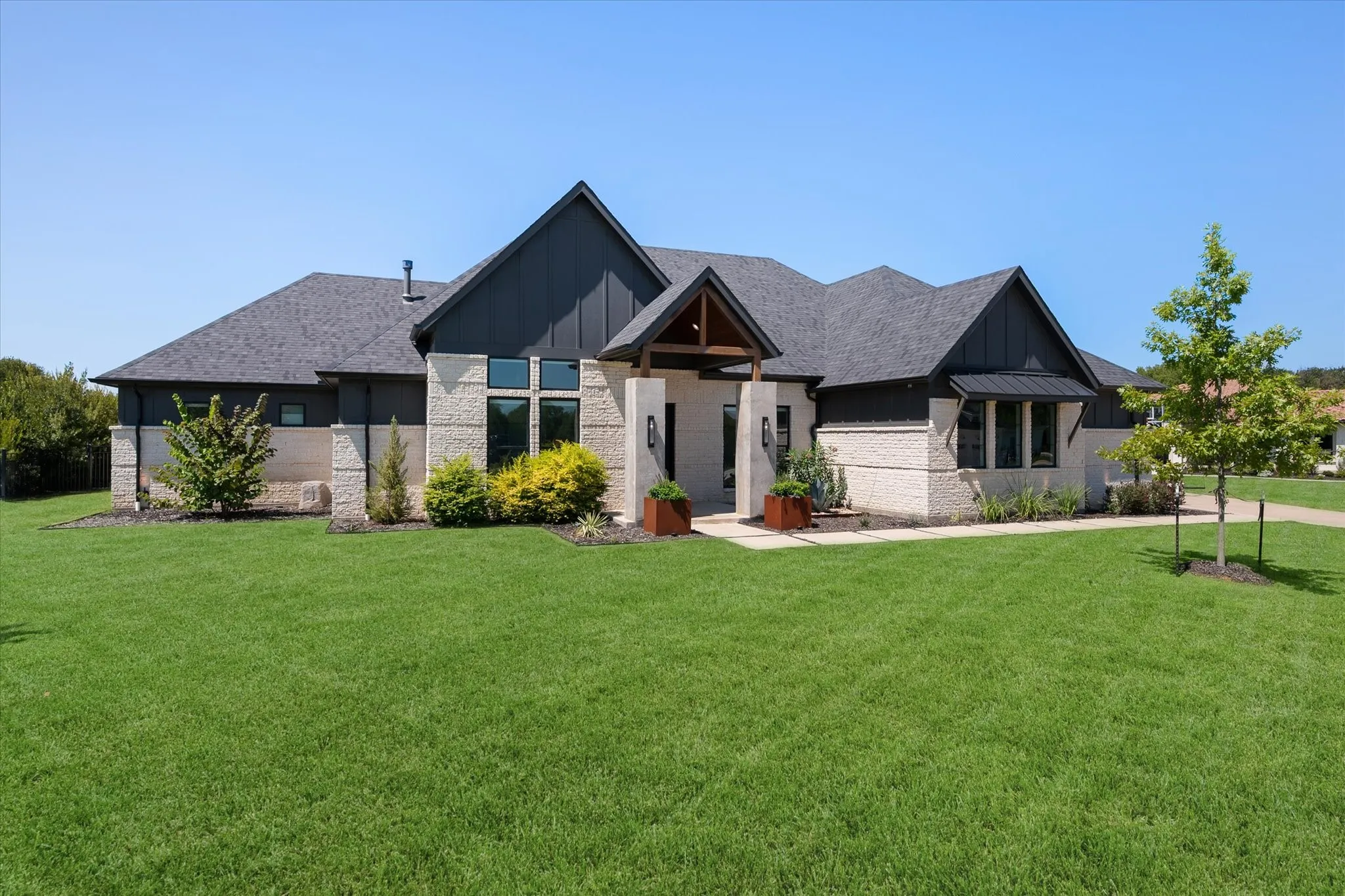 Single Family Residence For Sale in Denton County , 219 Kate Court, Copper Canyon, Texas 76226, 4 Bedroom, 4 Bathroom, 3 Garage spaces, 3,707 Sqft, built in 2022, Preowned, mls#21219782, Real Estate Agent in Copper Canyon, Homes For Sale in Denton county, Homes For Sale in Copper Canyon, Realtor in Copper Canyon Texas, Real Estate Brokerage Independent Realty Texas, Luminita Cordes Realtor