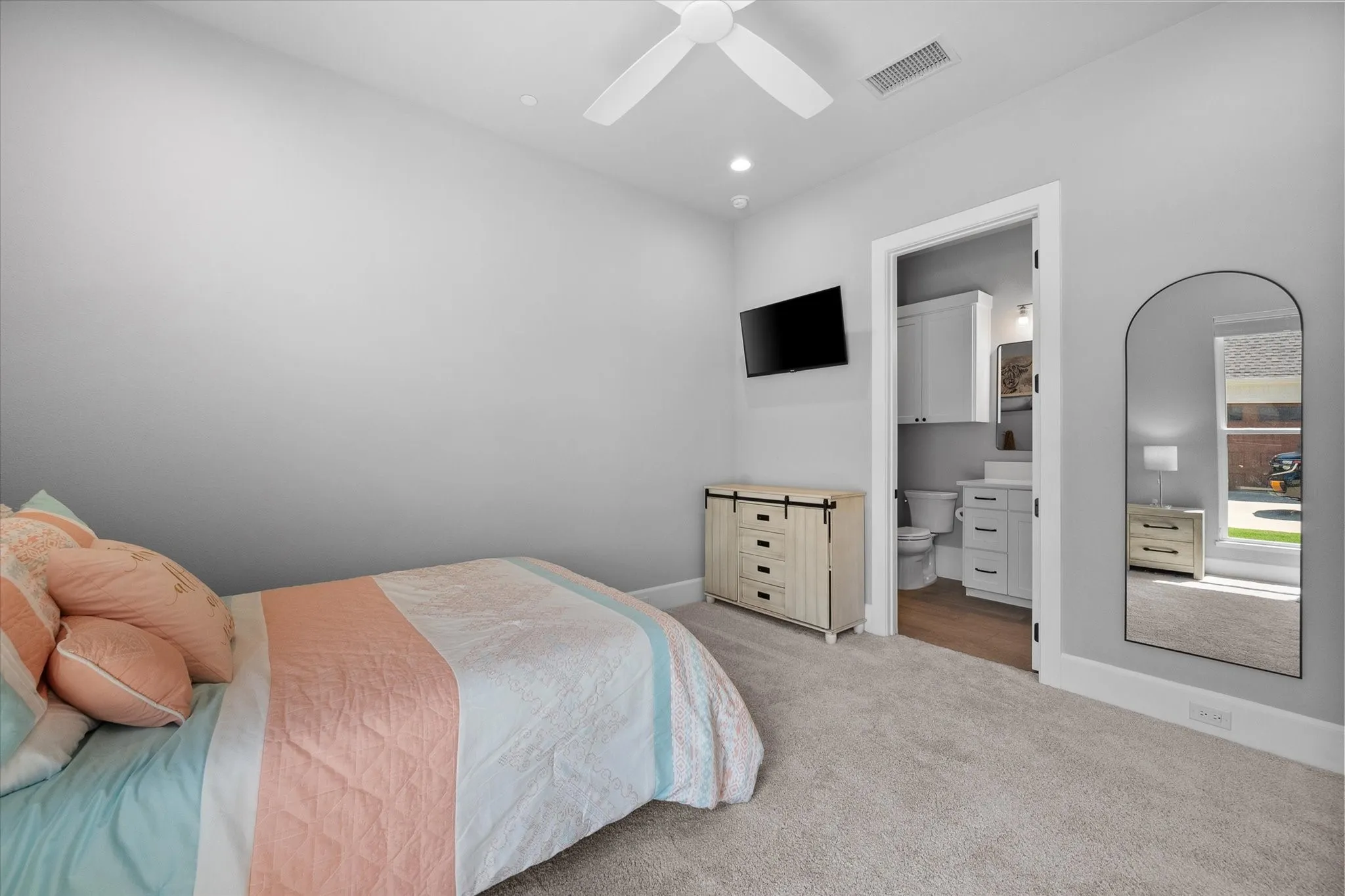 Single Family Residence For Sale in Denton County , 219 Kate Court, Copper Canyon, Texas 76226, 4 Bedroom, 4 Bathroom, 3 Garage spaces, 3,707 Sqft, built in 2022, Preowned, mls#21219782, Real Estate Agent in Copper Canyon, Homes For Sale in Denton county, Homes For Sale in Copper Canyon, Realtor in Copper Canyon Texas, Real Estate Brokerage Independent Realty Texas, Luminita Cordes Realtor