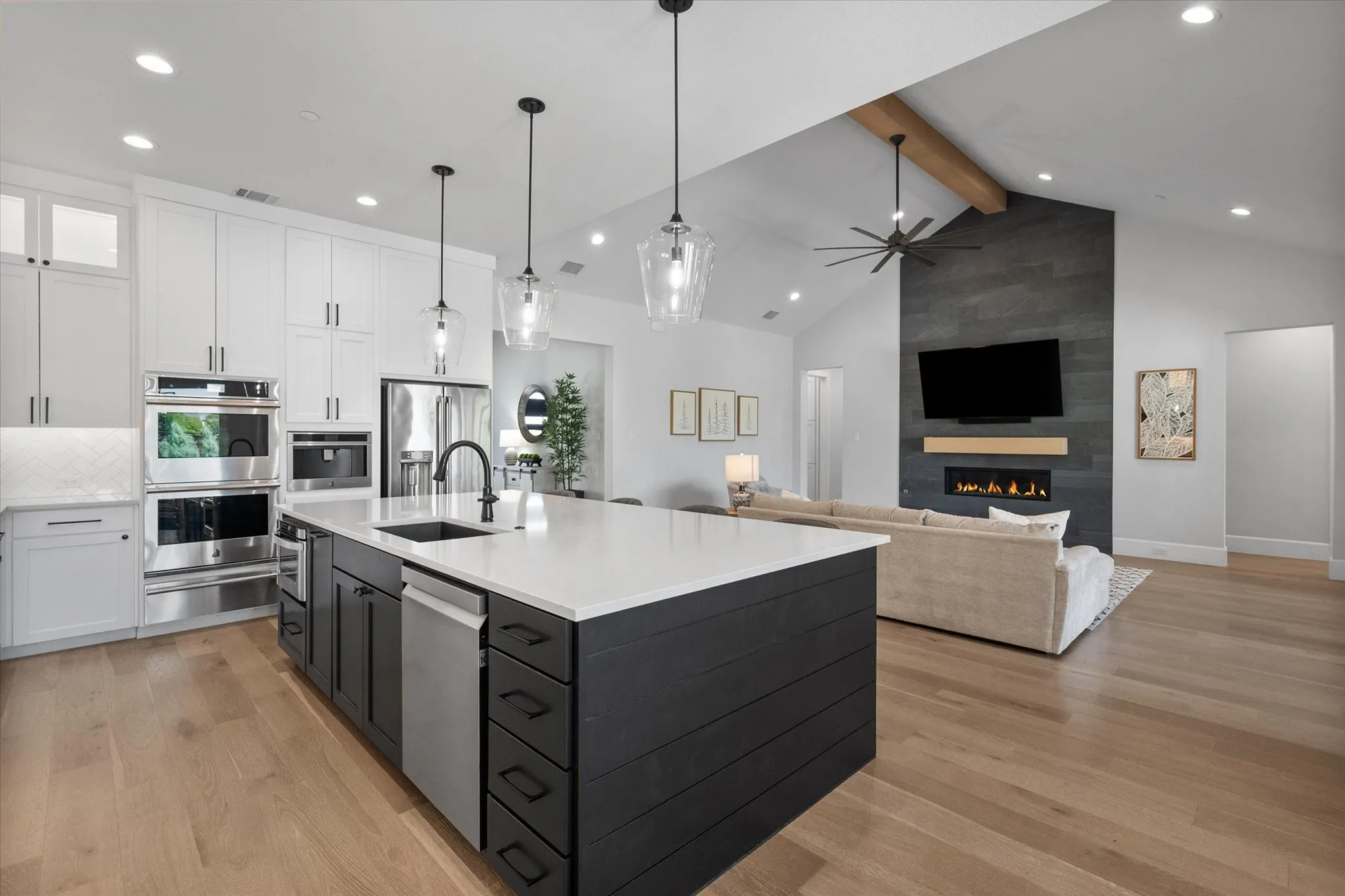 Single Family Residence For Sale in Denton County , 219 Kate Court, Copper Canyon, Texas 76226, 4 Bedroom, 4 Bathroom, 3 Garage spaces, 3,707 Sqft, built in 2022, Preowned, mls#21219782, Real Estate Agent in Copper Canyon, Homes For Sale in Denton county, Homes For Sale in Copper Canyon, Realtor in Copper Canyon Texas, Real Estate Brokerage Independent Realty Texas, Luminita Cordes Realtor