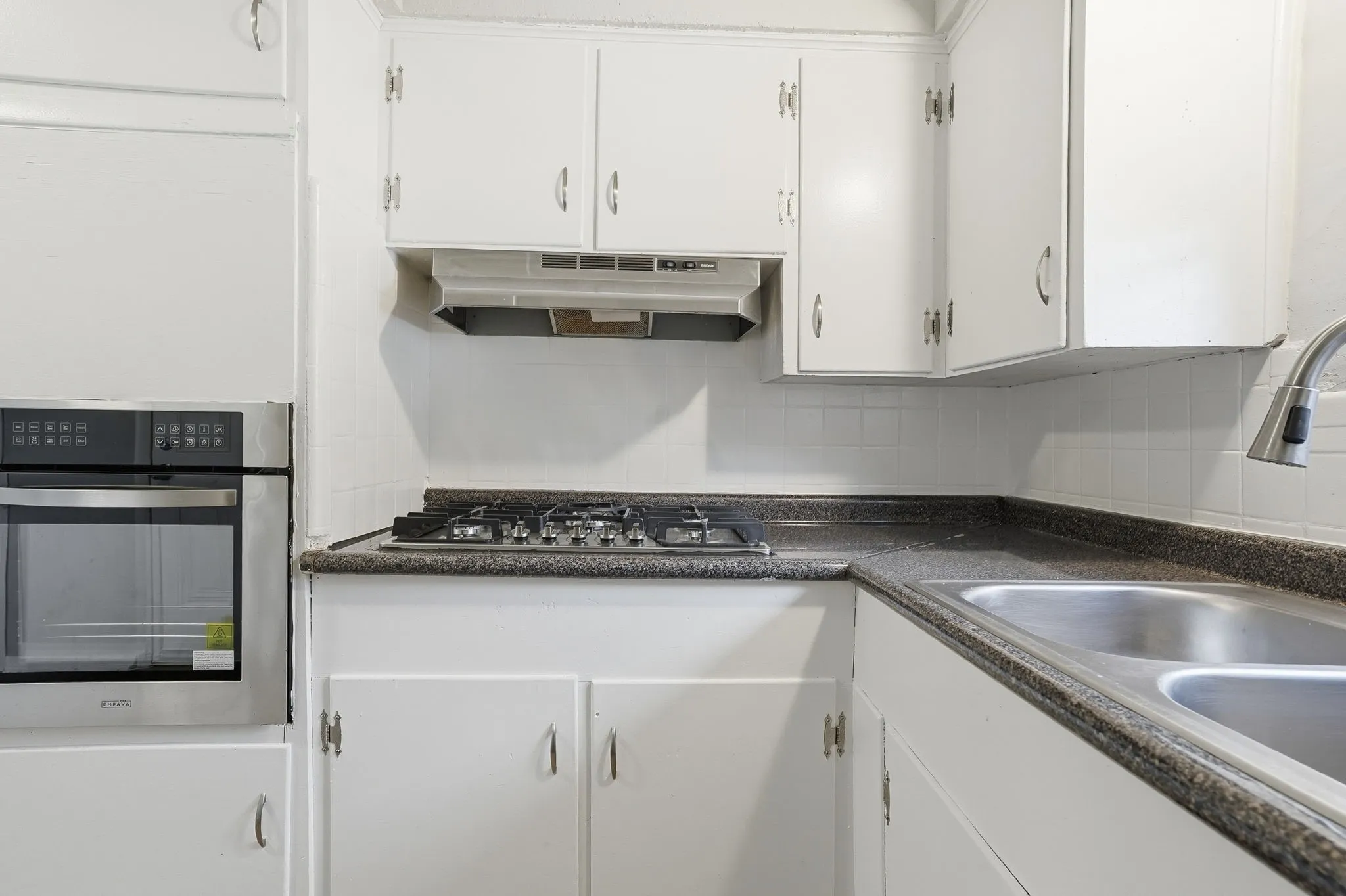 Single Family Residence For Sale in Tarrant County , 5544 Alter Drive, Fort Worth, Texas 76119, 3 Bedrooms, 1 Bathroom, 1 Garage spaces, 1,016 Sqft, built in 1960, Price $139,999, mls#21219406, Real Estate Agent in Fort Worth, Homes For Sale in Tarrant county, Homes For Sale in Fort Worth, Realtor in Fort Worth Texas, Real Estate Brokerage Independent Realty Texas, Luminita Cordes Realtor