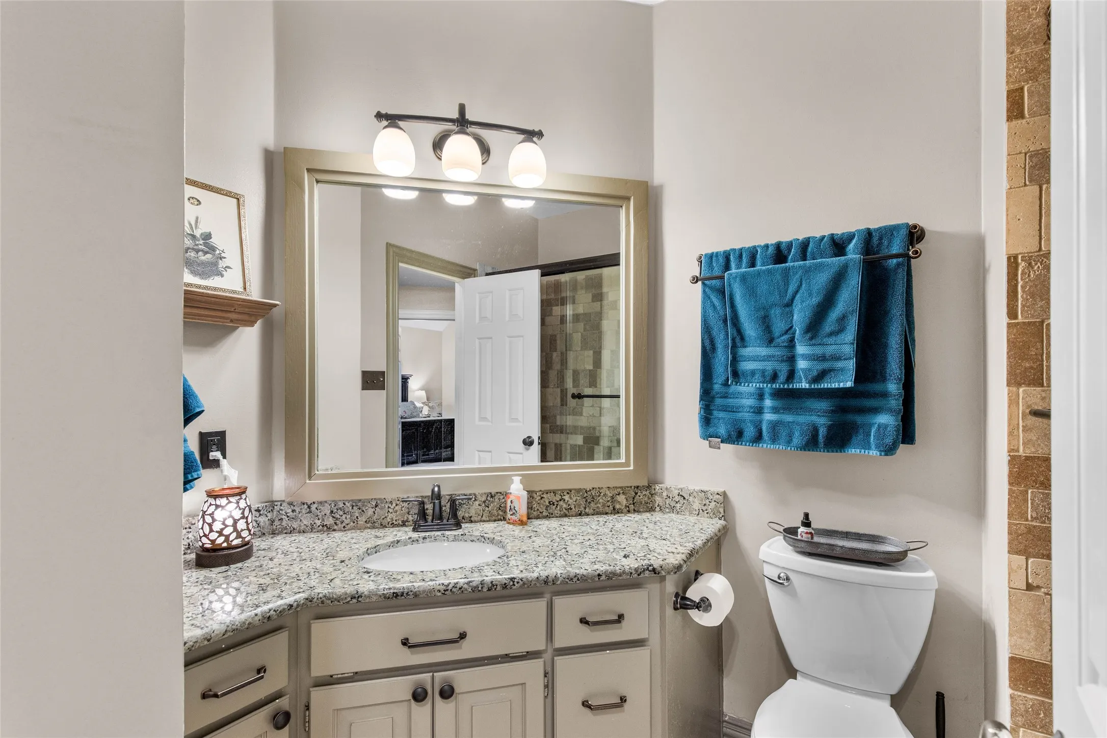 Single Family Residence For Sale in Denton County , 600 Ticonderoga Drive, Denton, Texas 76205, 4 Bedroom, 3 Bathroom, 2 Garage spaces, 2,690 Sqft, built in 1992, mls#21219145, Real Estate Agent in Denton, Homes For Sale in Denton county, Homes For Sale in Denton, Realtor in Denton Texas, Real Estate Brokerage Independent Realty Texas, Luminita Cordes Realtor