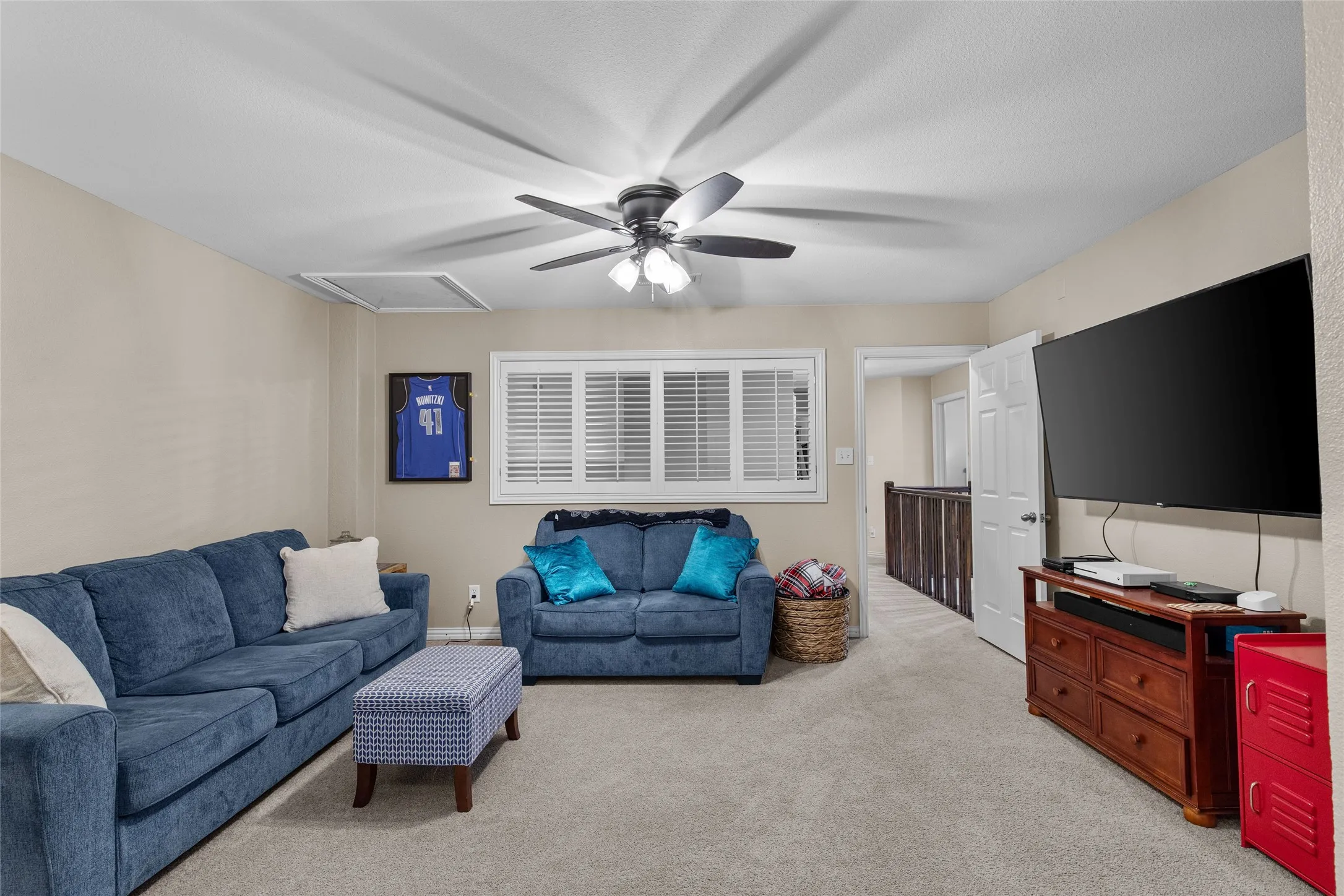 Single Family Residence For Sale in Denton County , 600 Ticonderoga Drive, Denton, Texas 76205, 4 Bedroom, 3 Bathroom, 2 Garage spaces, 2,690 Sqft, built in 1992, mls#21219145, Real Estate Agent in Denton, Homes For Sale in Denton county, Homes For Sale in Denton, Realtor in Denton Texas, Real Estate Brokerage Independent Realty Texas, Luminita Cordes Realtor
