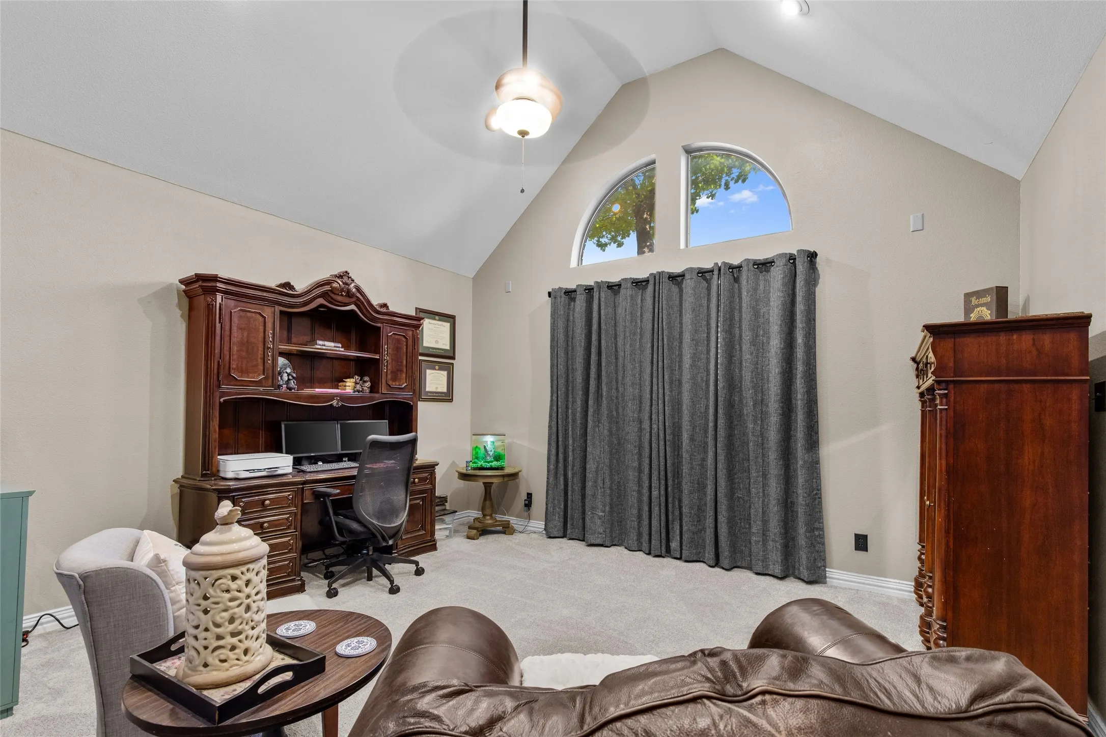 Single Family Residence For Sale in Denton County , 600 Ticonderoga Drive, Denton, Texas 76205, 4 Bedroom, 3 Bathroom, 2 Garage spaces, 2,690 Sqft, built in 1992, mls#21219145, Real Estate Agent in Denton, Homes For Sale in Denton county, Homes For Sale in Denton, Realtor in Denton Texas, Real Estate Brokerage Independent Realty Texas, Luminita Cordes Realtor