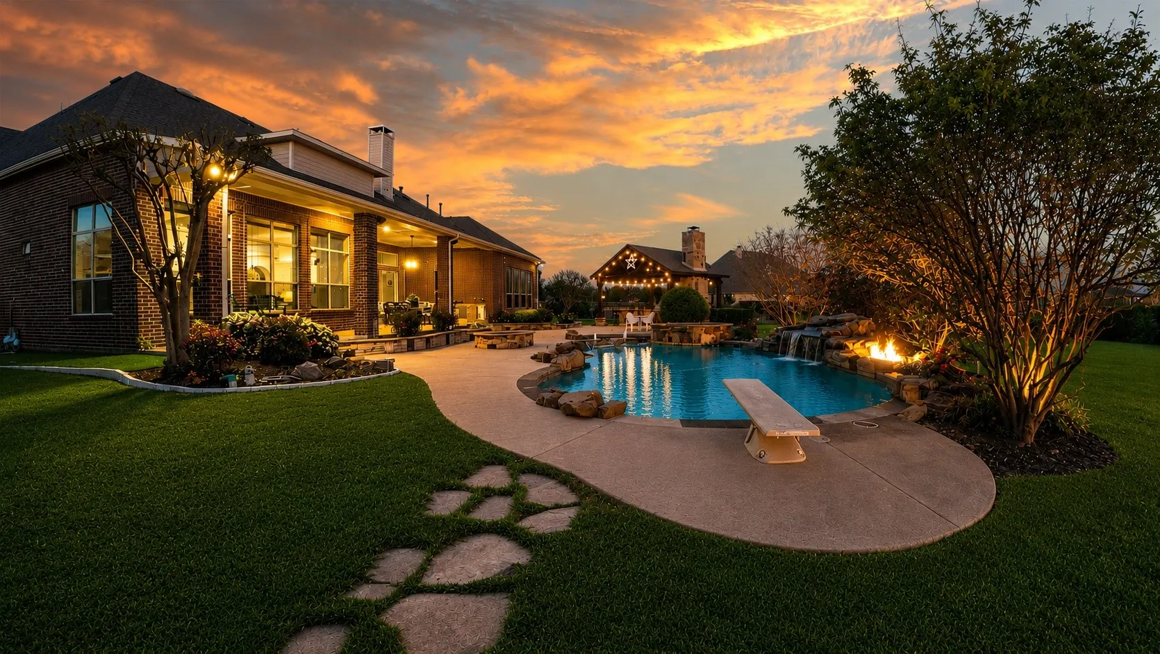 Single Family Residence For Sale in Collin County , 210 Rockland Trail, Lucas, Texas 75002, 5 Bedroom, 6 Bathroom, 6 Garage spaces, 6,062 Sqft, built in 2008, Preowned, mls#21160484, Real Estate Agent in Lucas, Homes For Sale in Collin county, Homes For Sale in Lucas, Realtor in Lucas Texas, Real Estate Brokerage Independent Realty Texas, Luminita Cordes Realtor