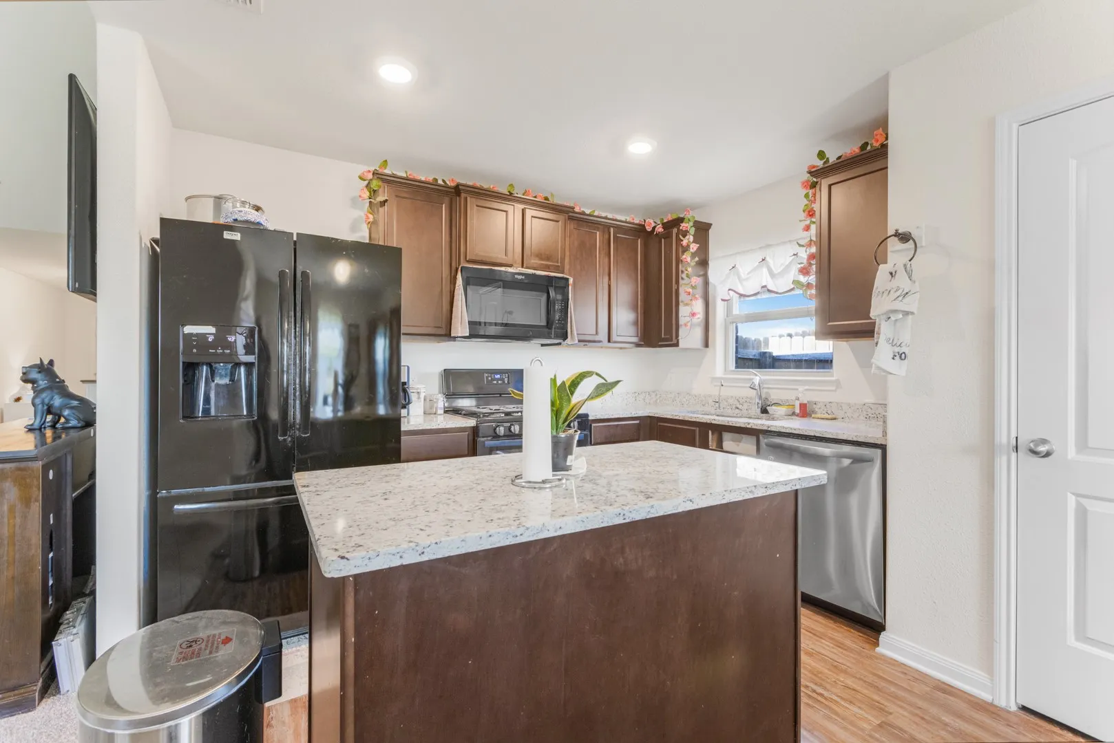 Single Family Residence For Sale in Kaufman County , 4313 Cat Tail Way, Forney, Texas 75126, 4 Bedroom, 2 Bathroom, 2 Garage spaces, 1,685 Sqft, built in 2019, mls#21220710, Real Estate Agent in Forney, Homes For Sale in Kaufman county, Homes For Sale in Forney, Realtor in Forney Texas, Real Estate Brokerage Independent Realty Texas, Luminita Cordes Realtor