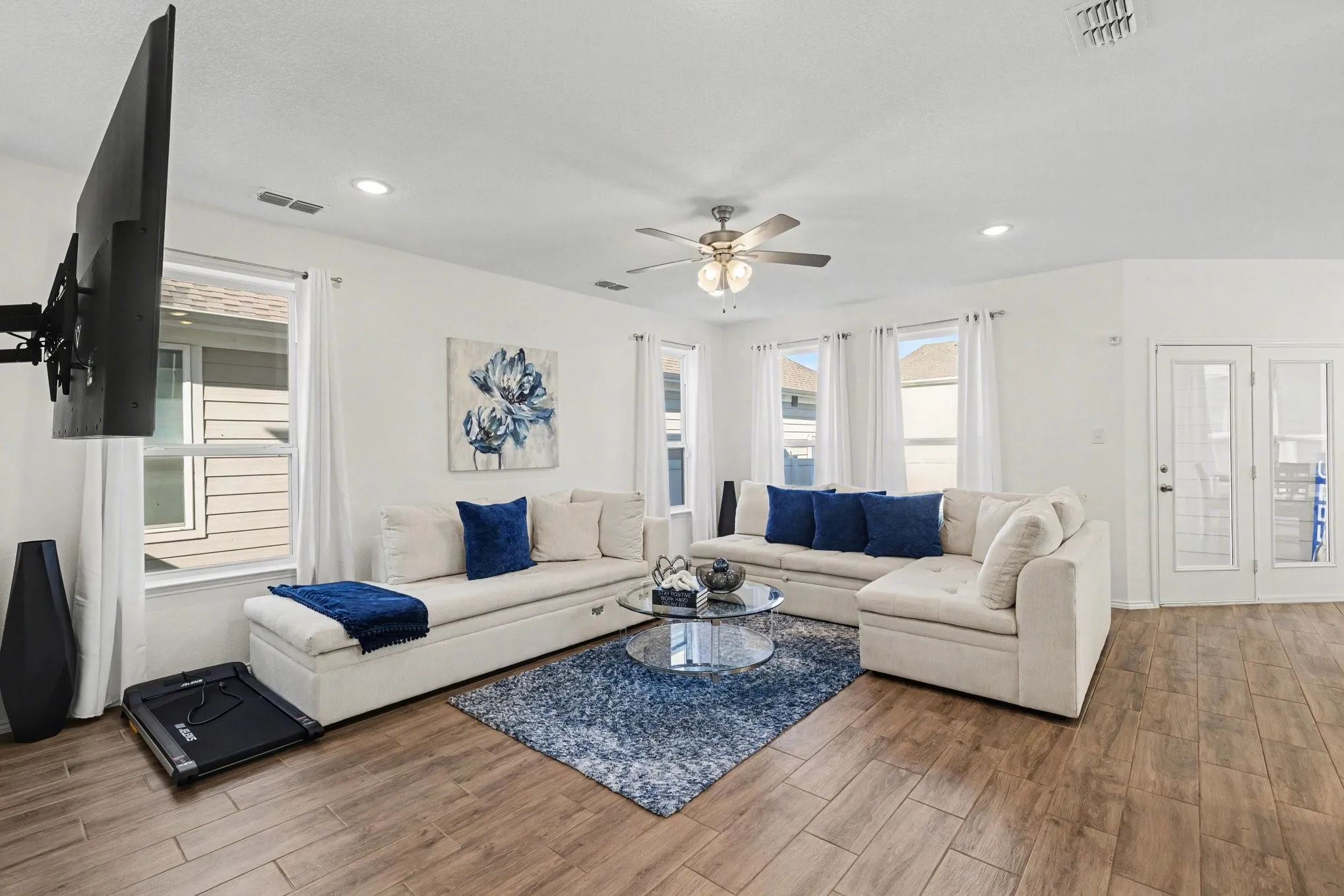 Single Family Residence For Sale in Denton County , 6024 Attucks Drive, Providence Village, Texas 76227, 4 Bedroom, 3 Bathroom, 2 Garage spaces, 2,061 Sqft, built in 2022, Preowned, mls#21220262, Real Estate Agent in Providence Village, Homes For Sale in Denton county, Homes For Sale in Providence Village, Realtor in Providence Village Texas, Real Estate Brokerage Independent Realty Texas, Luminita Cordes Realtor