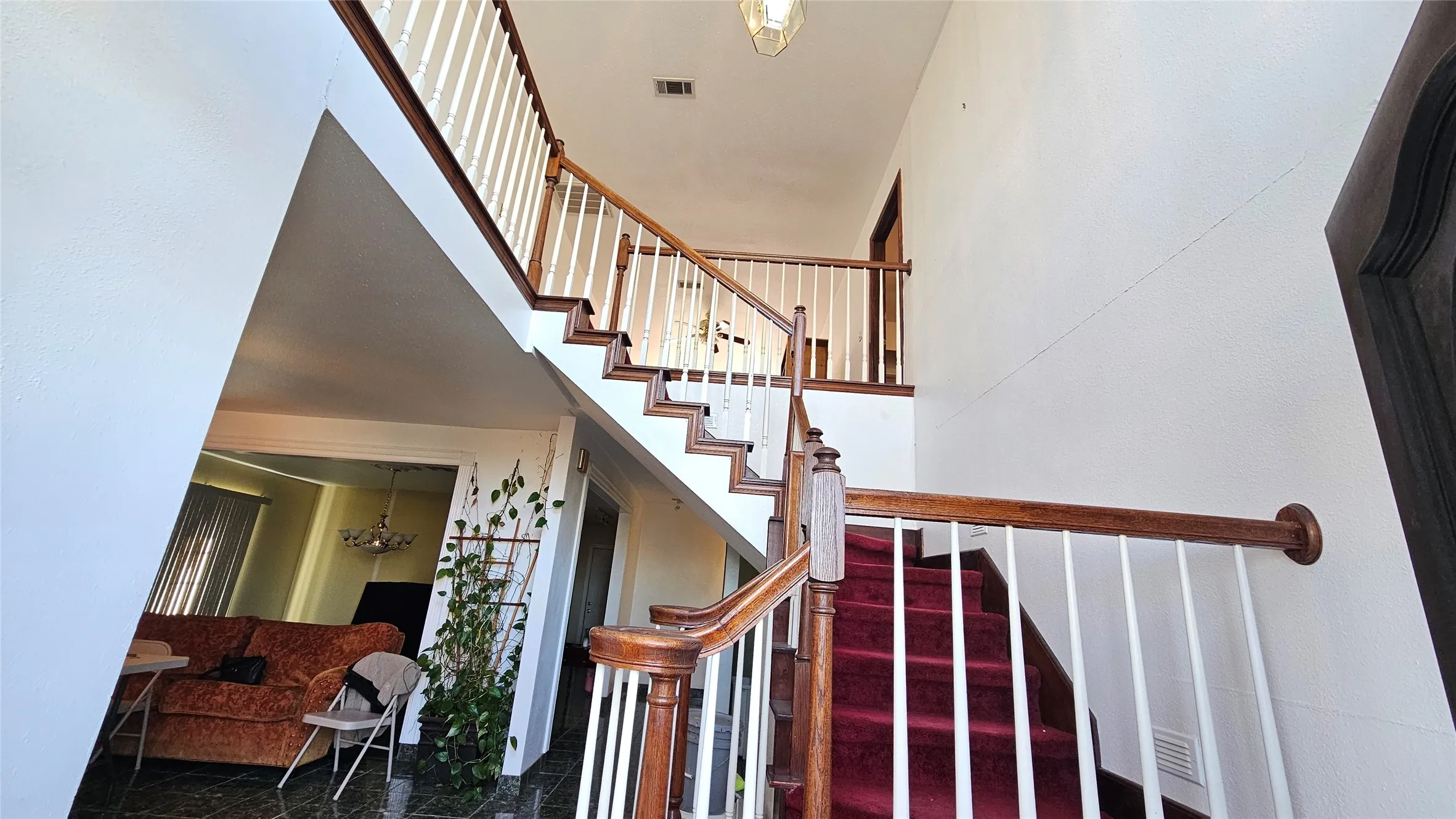 Single Family Residence For Sale in Johnson County , 8736 Johns Road, Alvarado, Texas 76009, 5 Bedroom, 4 Bathroom, Garage spaces, 3,057 Sqft, built in 2000, mls#21213740, Real Estate Agent in Alvarado, Homes For Sale in Johnson county, Homes For Sale in Alvarado, Realtor in Alvarado Texas, Real Estate Brokerage Independent Realty Texas, Luminita Cordes Realtor