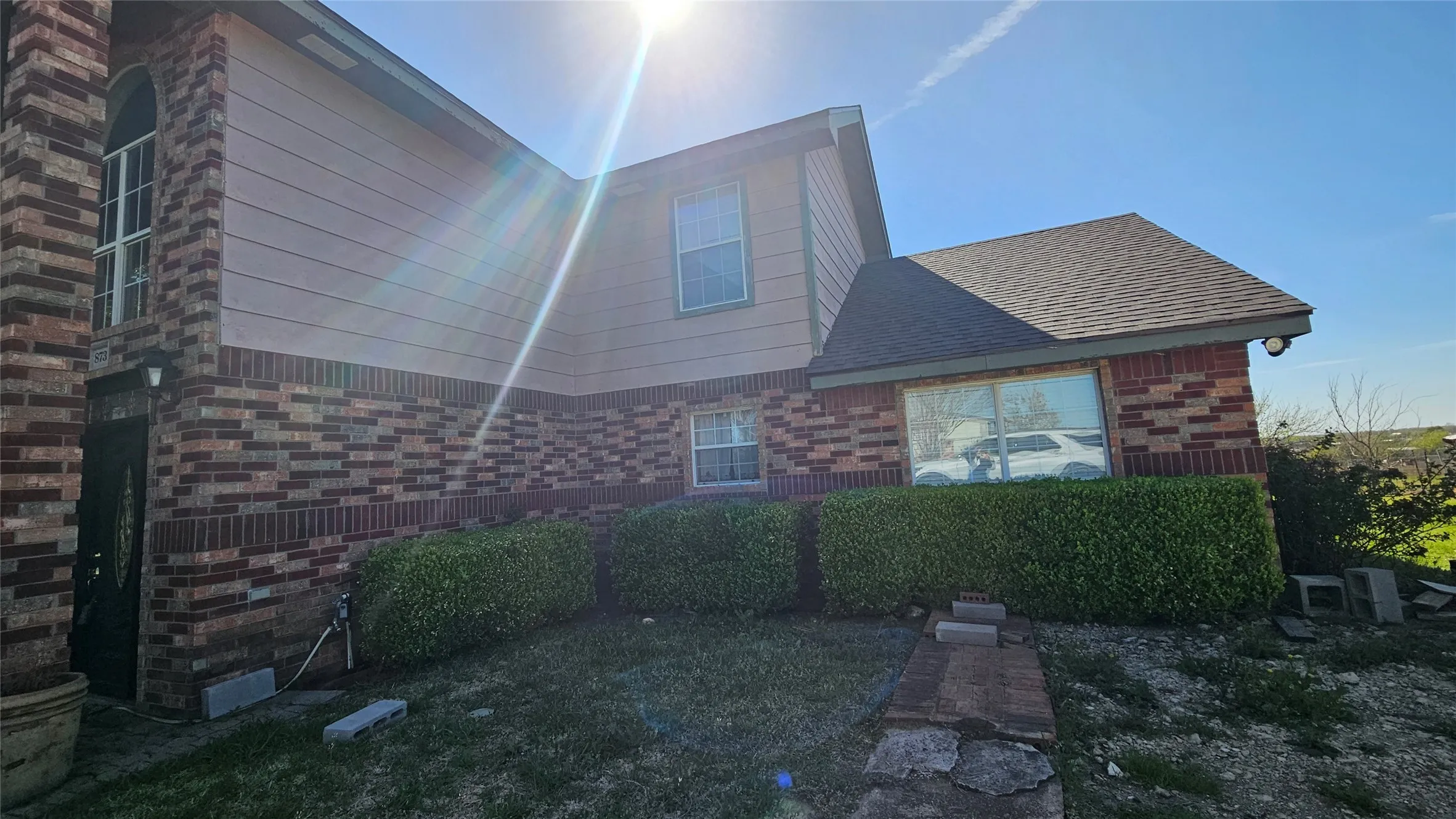 Single Family Residence For Sale in Johnson County , 8736 Johns Road, Alvarado, Texas 76009, 5 Bedroom, 4 Bathroom, Garage spaces, 3,057 Sqft, built in 2000, mls#21213740, Real Estate Agent in Alvarado, Homes For Sale in Johnson county, Homes For Sale in Alvarado, Realtor in Alvarado Texas, Real Estate Brokerage Independent Realty Texas, Luminita Cordes Realtor