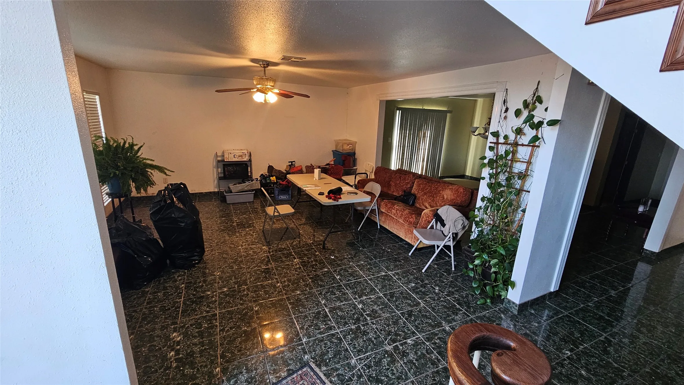 Single Family Residence For Sale in Johnson County , 8736 Johns Road, Alvarado, Texas 76009, 5 Bedroom, 4 Bathroom, Garage spaces, 3,057 Sqft, built in 2000, mls#21213740, Real Estate Agent in Alvarado, Homes For Sale in Johnson county, Homes For Sale in Alvarado, Realtor in Alvarado Texas, Real Estate Brokerage Independent Realty Texas, Luminita Cordes Realtor