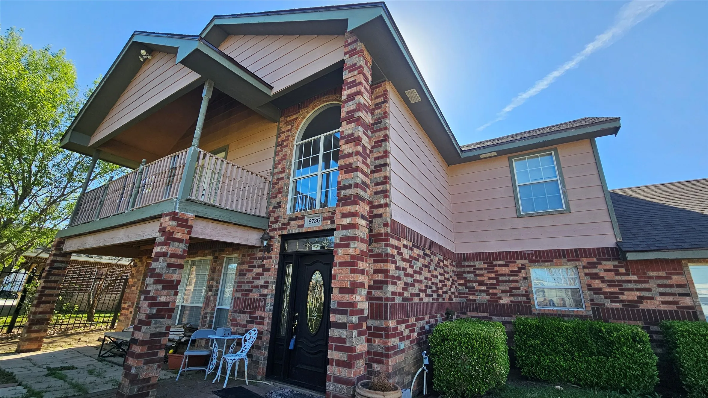 Single Family Residence For Sale in Johnson County , 8736 Johns Road, Alvarado, Texas 76009, 5 Bedroom, 4 Bathroom, Garage spaces, 3,057 Sqft, built in 2000, mls#21213740, Real Estate Agent in Alvarado, Homes For Sale in Johnson county, Homes For Sale in Alvarado, Realtor in Alvarado Texas, Real Estate Brokerage Independent Realty Texas, Luminita Cordes Realtor
