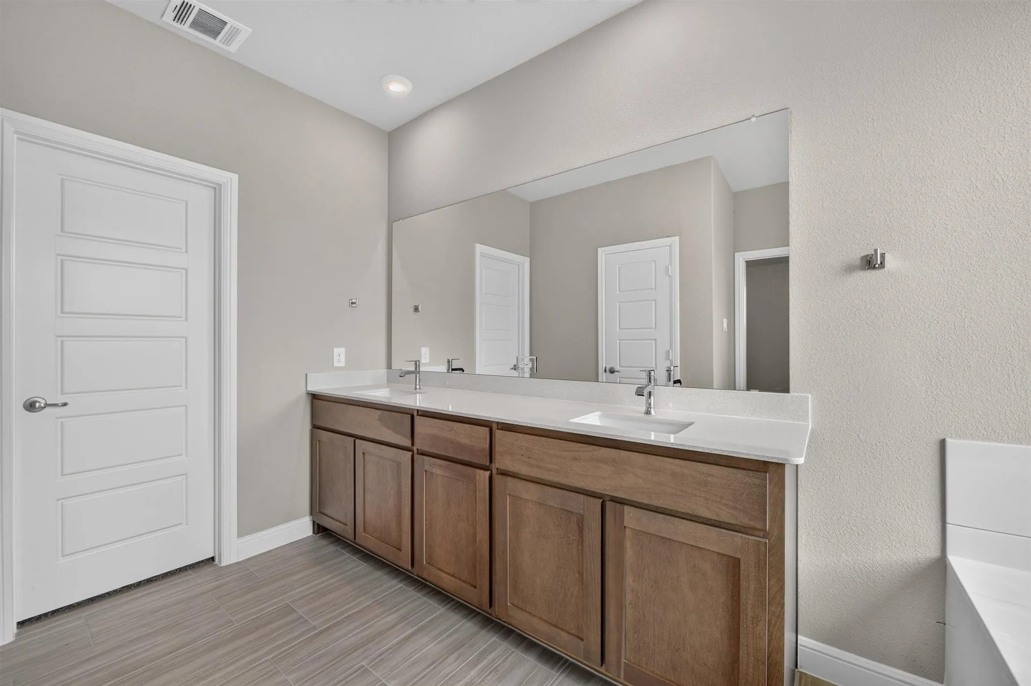 Single Family Residence For Sale in Denton County , 11224 WINGED ELM Way, Justin, Texas 76247, 4 Bedroom, 2 Bathroom, 2 Garage spaces, 2,184 Sqft, built in 2026, New Construction - Complete, mls#21219087, Real Estate Agent in Justin, Homes For Sale in Denton county, Homes For Sale in Justin, Realtor in Justin Texas, Real Estate Brokerage Independent Realty Texas, Luminita Cordes Realtor