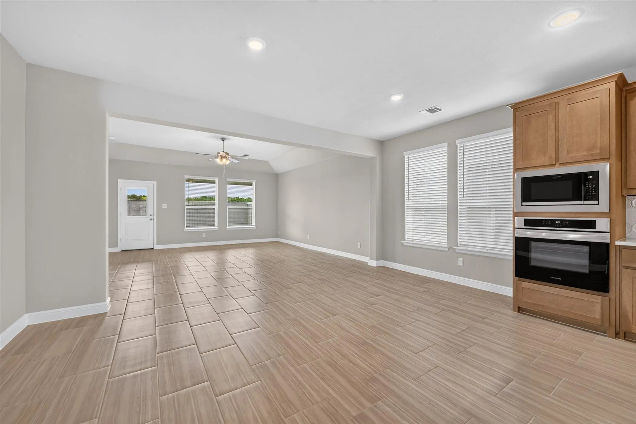 Single Family Residence For Sale in Denton County , 11224 WINGED ELM Way, Justin, Texas 76247, 4 Bedroom, 2 Bathroom, 2 Garage spaces, 2,184 Sqft, built in 2026, New Construction - Complete, mls#21219087, Real Estate Agent in Justin, Homes For Sale in Denton county, Homes For Sale in Justin, Realtor in Justin Texas, Real Estate Brokerage Independent Realty Texas, Luminita Cordes Realtor