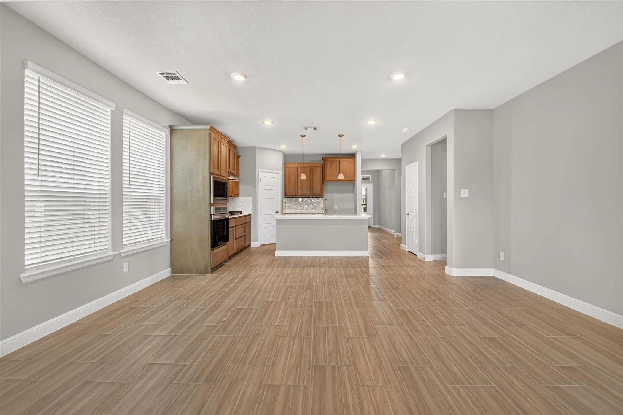 Single Family Residence For Sale in Denton County , 11224 WINGED ELM Way, Justin, Texas 76247, 4 Bedroom, 2 Bathroom, 2 Garage spaces, 2,184 Sqft, built in 2026, New Construction - Complete, mls#21219087, Real Estate Agent in Justin, Homes For Sale in Denton county, Homes For Sale in Justin, Realtor in Justin Texas, Real Estate Brokerage Independent Realty Texas, Luminita Cordes Realtor