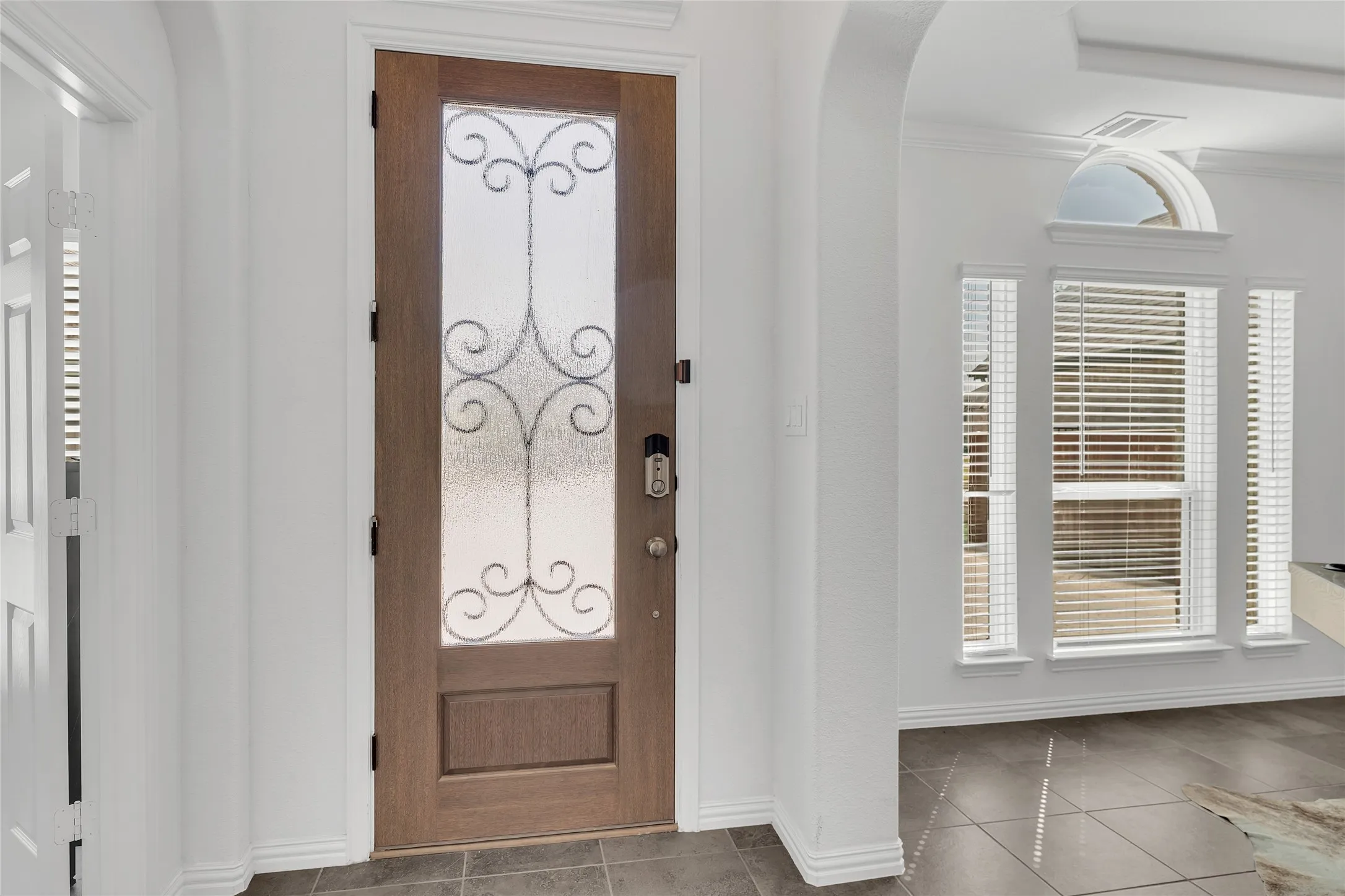 Single Family Residence For Sale in Tarrant County , 566 Long Meadow Drive, Haslet, Texas 76052, 5 Bedroom, 4 Bathroom, 3 Garage spaces, 3,781 Sqft, built in 2022, Preowned, mls#21219561, Real Estate Agent in Haslet, Homes For Sale in Tarrant county, Homes For Sale in Haslet, Realtor in Haslet Texas, Real Estate Brokerage Independent Realty Texas, Luminita Cordes Realtor