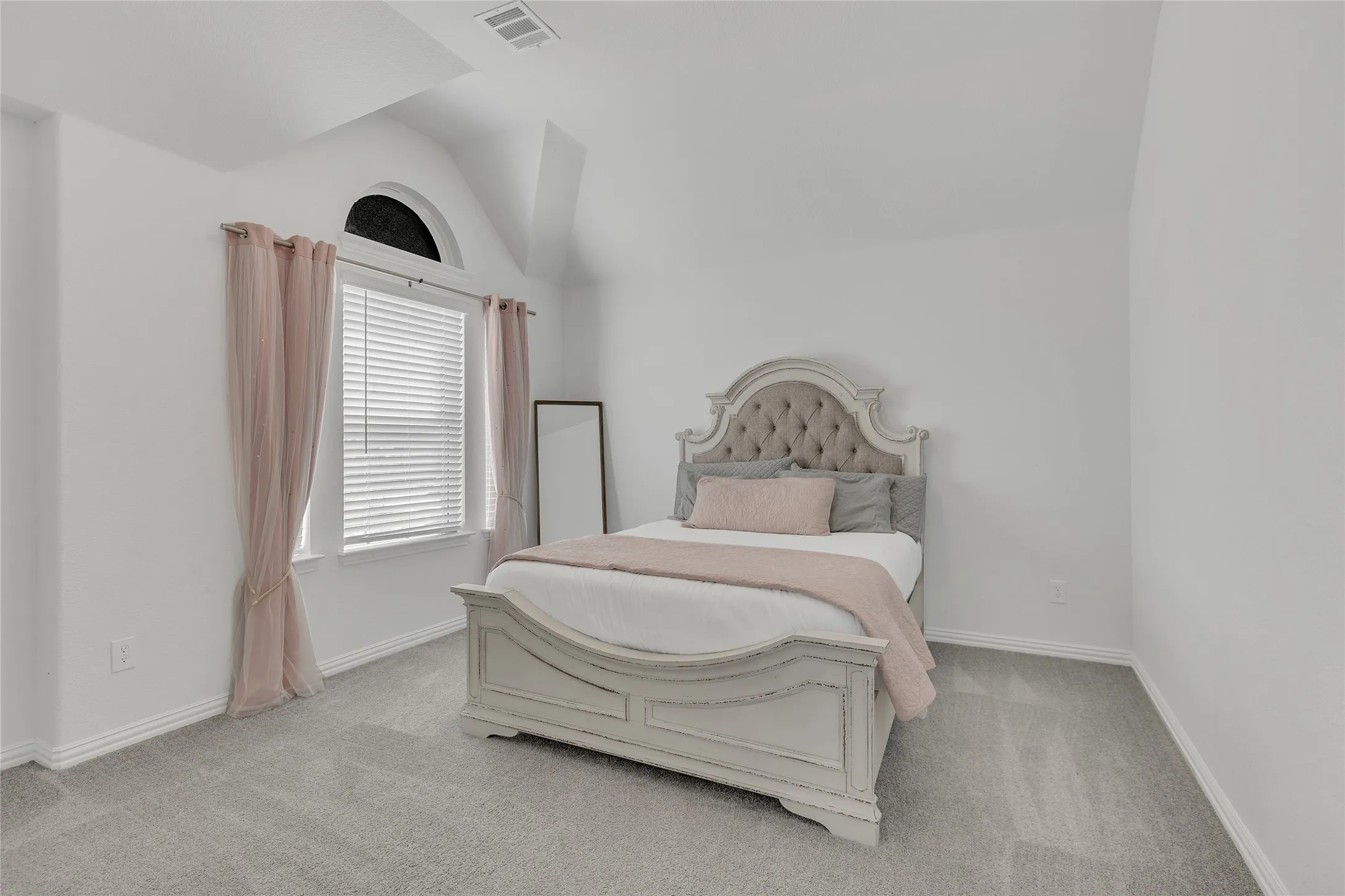 Bedroom #3. This bedroom is upstairs and that IS a queen size bed, for reference!
