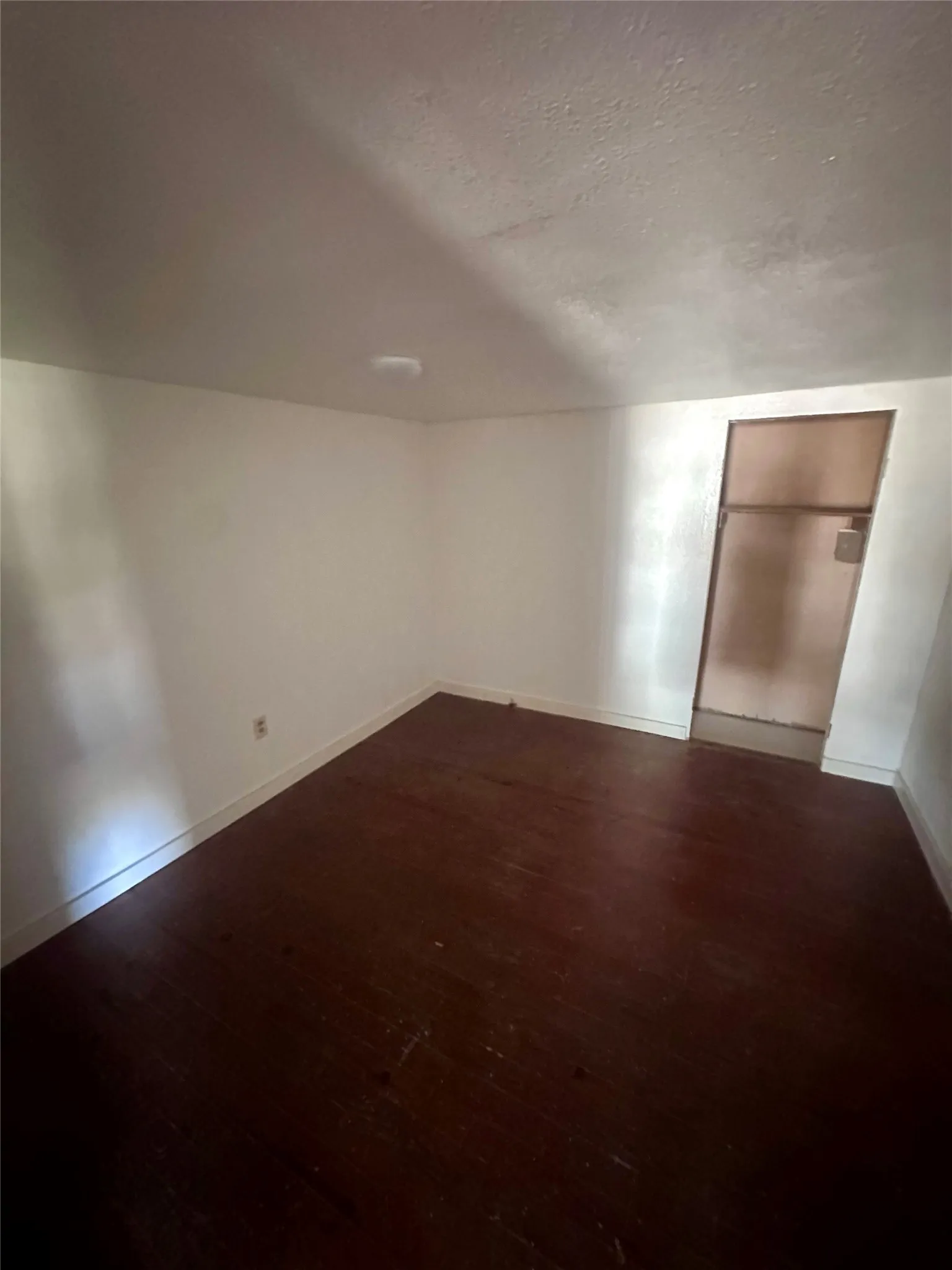 Single Family Residence For Sale in Coleman County , 302 W Ripley Street, Coleman, Texas 76834, 3 Bedroom, 1 Bathroom, Garage spaces, 1,440 Sqft, built in 1920, mls#21220786, Real Estate Agent in Coleman, Homes For Sale in Coleman county, Homes For Sale in Coleman, Realtor in Coleman Texas, Real Estate Brokerage Independent Realty Texas, Luminita Cordes Realtor