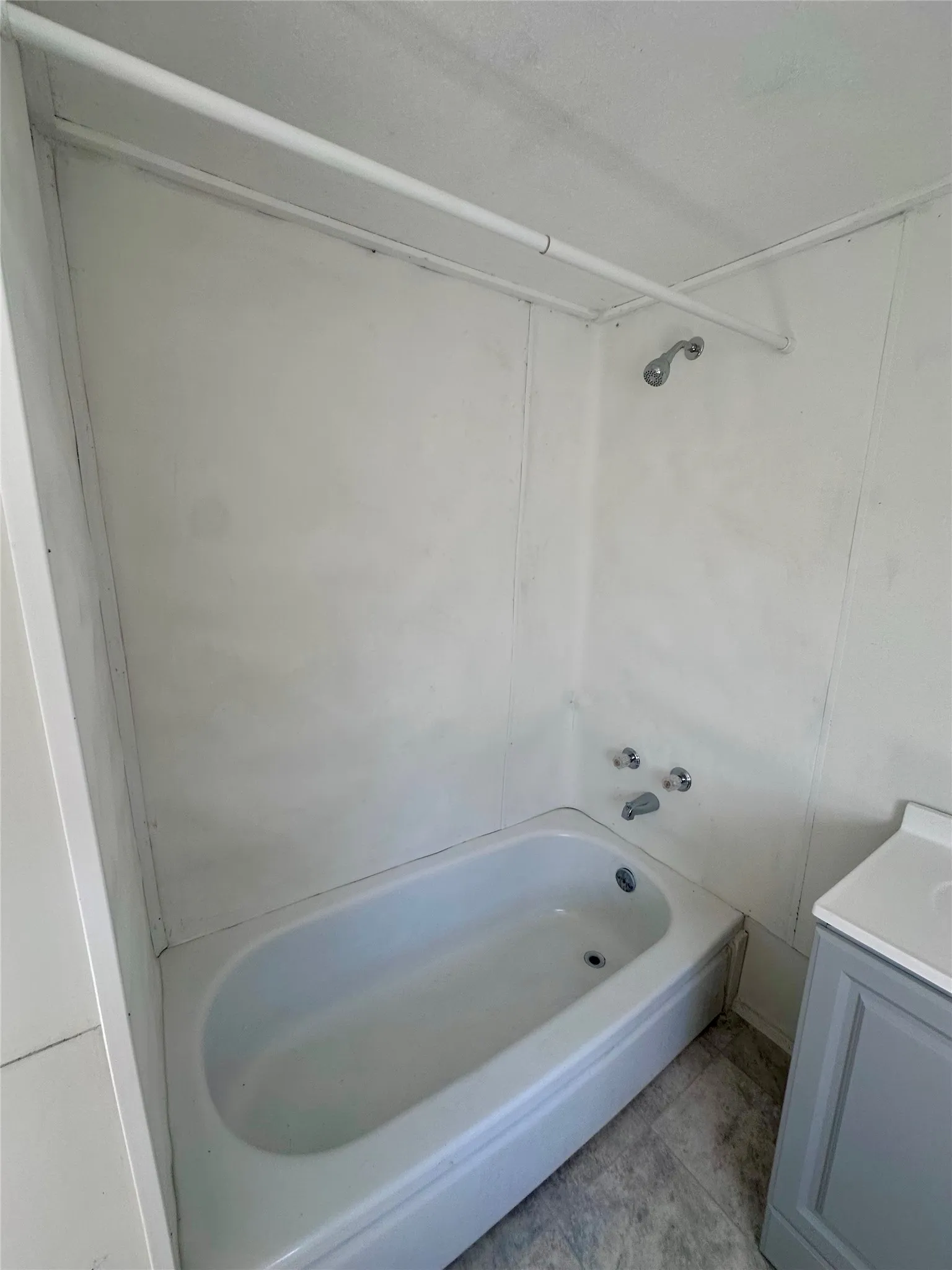 Single Family Residence For Sale in Coleman County , 302 W Ripley Street, Coleman, Texas 76834, 3 Bedroom, 1 Bathroom, Garage spaces, 1,440 Sqft, built in 1920, mls#21220786, Real Estate Agent in Coleman, Homes For Sale in Coleman county, Homes For Sale in Coleman, Realtor in Coleman Texas, Real Estate Brokerage Independent Realty Texas, Luminita Cordes Realtor