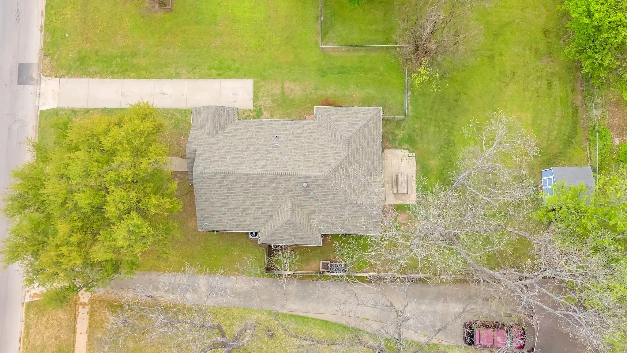 Single Family Residence For Sale in Johnson County , 914 Prairie Avenue, Cleburne, Texas 76033, 2 Bedroom, 1 Bathroom, Garage spaces, 1,254 Sqft, built in 0, Preowned, mls#21212425, Real Estate Agent in Cleburne, Homes For Sale in Johnson county, Homes For Sale in Cleburne, Realtor in Cleburne Texas, Real Estate Brokerage Independent Realty Texas, Luminita Cordes Realtor