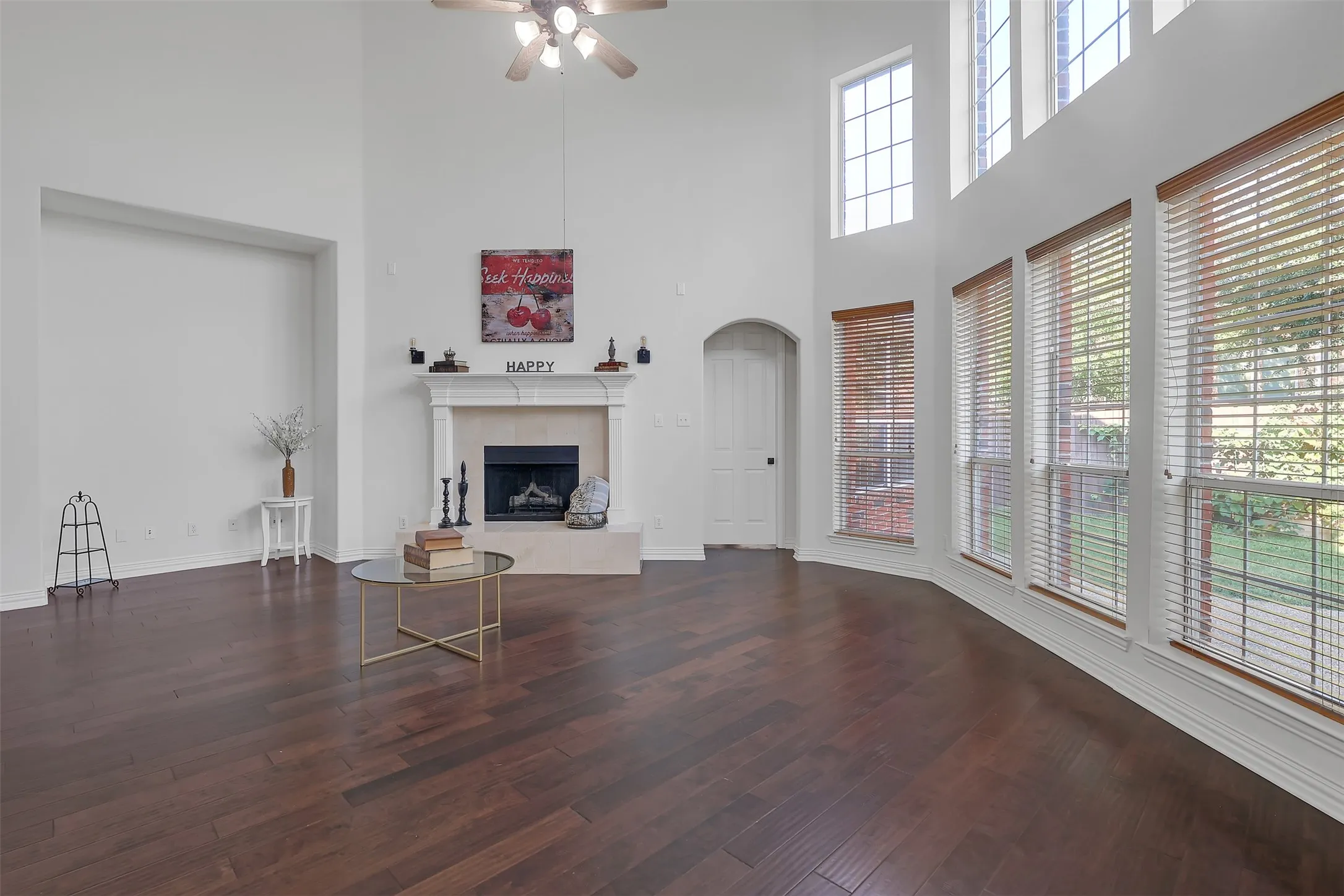 Single Family Residence For Sale in Collin County , 3252 Forestbrook Drive, Richardson, Texas 75082, 3 Bedroom, 4 Bathroom, 2 Garage spaces, 2,759 Sqft, built in 2004, Preowned, mls#21220806, Real Estate Agent in Richardson, Homes For Sale in Collin county, Homes For Sale in Richardson, Realtor in Richardson Texas, Real Estate Brokerage Independent Realty Texas, Luminita Cordes Realtor