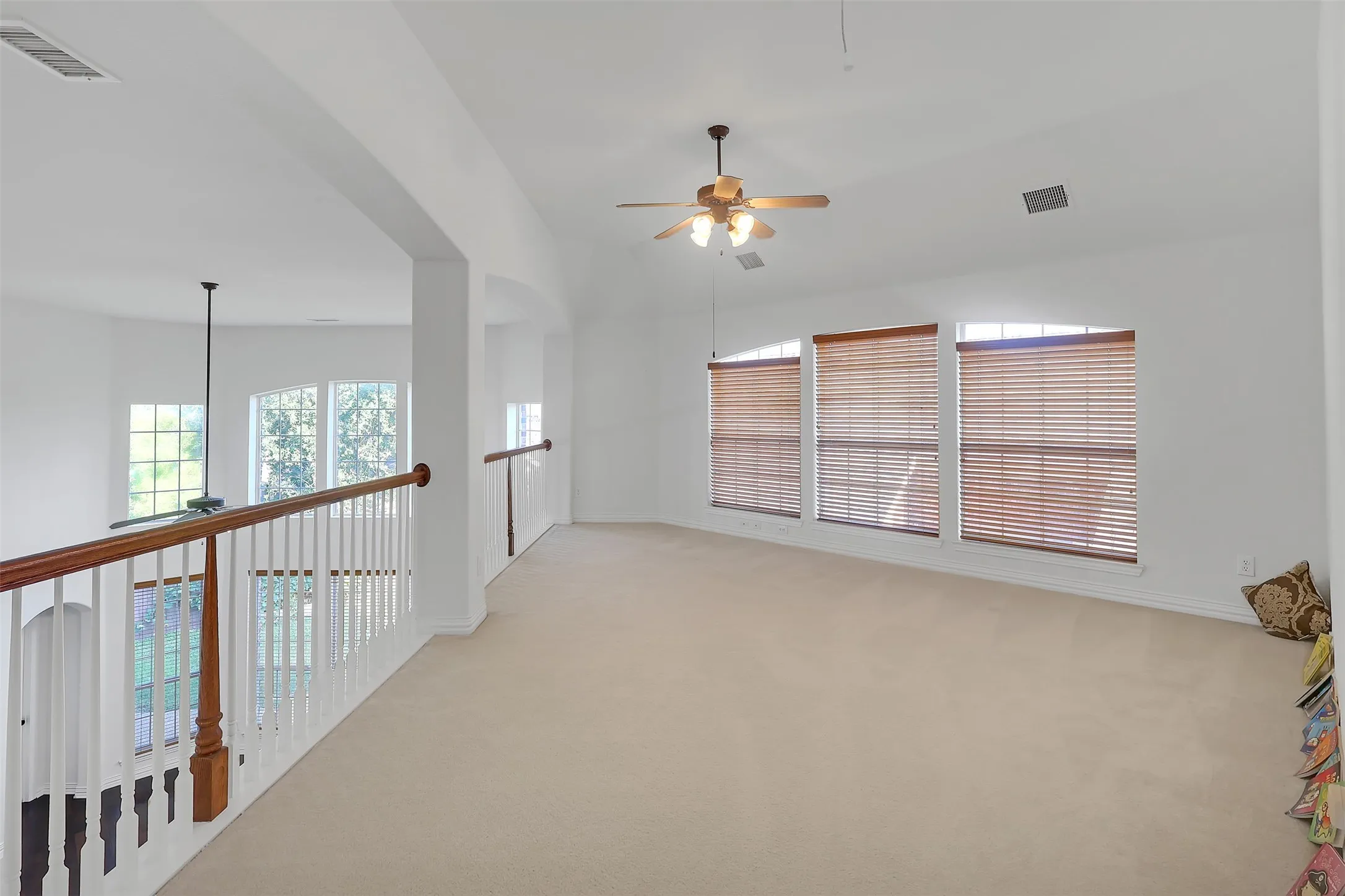 Single Family Residence For Sale in Collin County , 3252 Forestbrook Drive, Richardson, Texas 75082, 3 Bedroom, 4 Bathroom, 2 Garage spaces, 2,759 Sqft, built in 2004, Preowned, mls#21220806, Real Estate Agent in Richardson, Homes For Sale in Collin county, Homes For Sale in Richardson, Realtor in Richardson Texas, Real Estate Brokerage Independent Realty Texas, Luminita Cordes Realtor