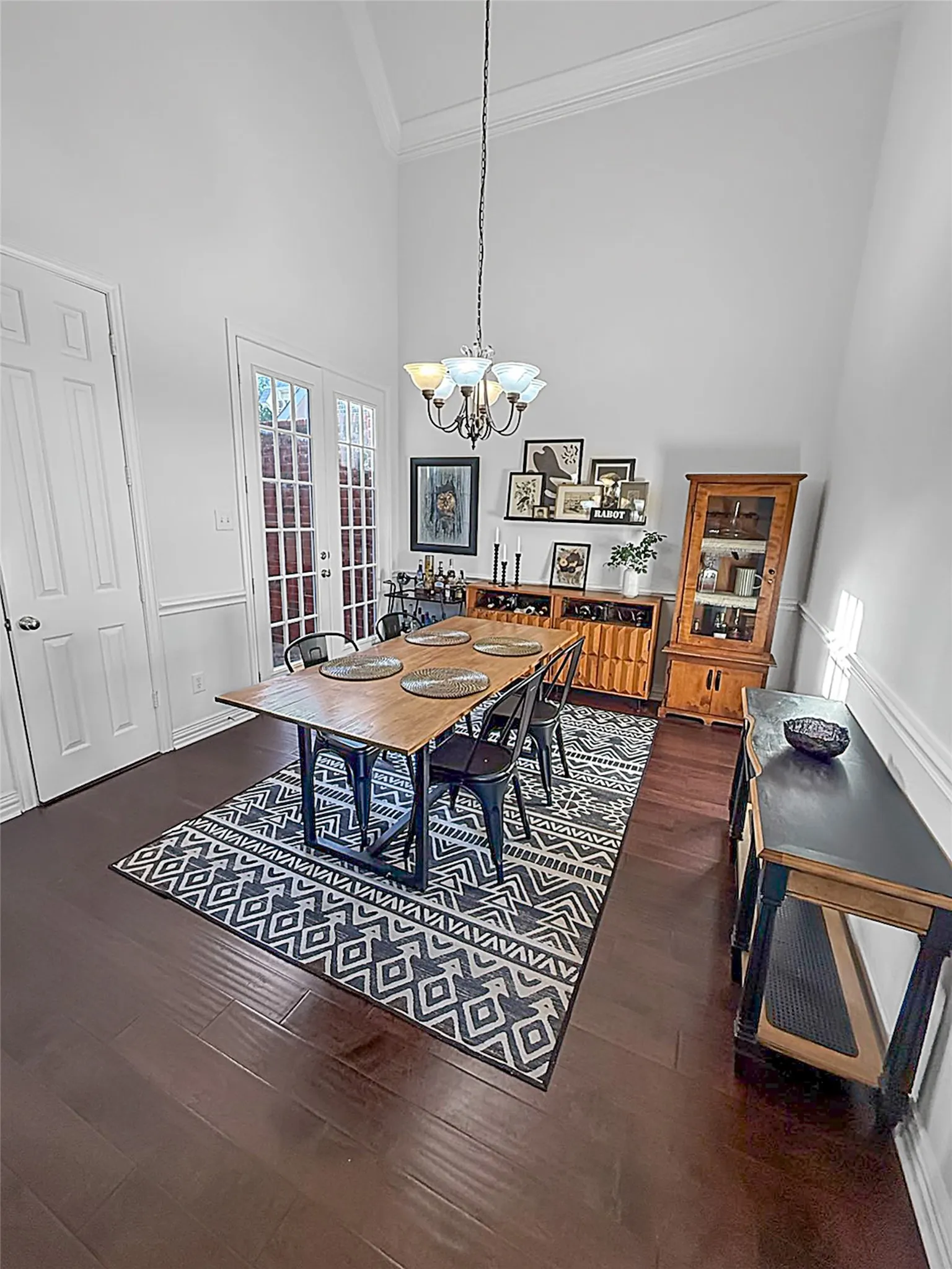 Single Family Residence For Sale in Collin County , 3252 Forestbrook Drive, Richardson, Texas 75082, 3 Bedroom, 4 Bathroom, 2 Garage spaces, 2,759 Sqft, built in 2004, Preowned, mls#21220806, Real Estate Agent in Richardson, Homes For Sale in Collin county, Homes For Sale in Richardson, Realtor in Richardson Texas, Real Estate Brokerage Independent Realty Texas, Luminita Cordes Realtor