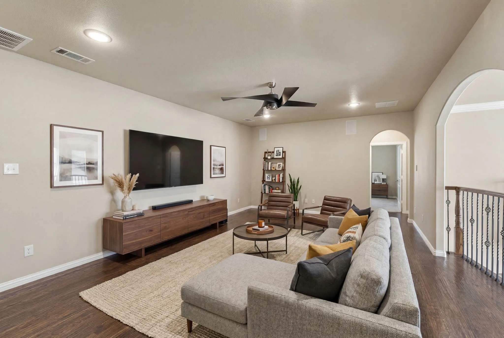 Townhouse For Sale in Dallas County , 4470 Saint Andrews Boulevard, Irving, Texas 75038, 4 Bedroom, 4 Bathroom, 2 Garage spaces, 2,926 Sqft, built in 2004, Preowned, mls#21218289, Real Estate Agent in Irving, Homes For Sale in Dallas county, Homes For Sale in Irving, Realtor in Irving Texas, Real Estate Brokerage Independent Realty Texas, Luminita Cordes Realtor