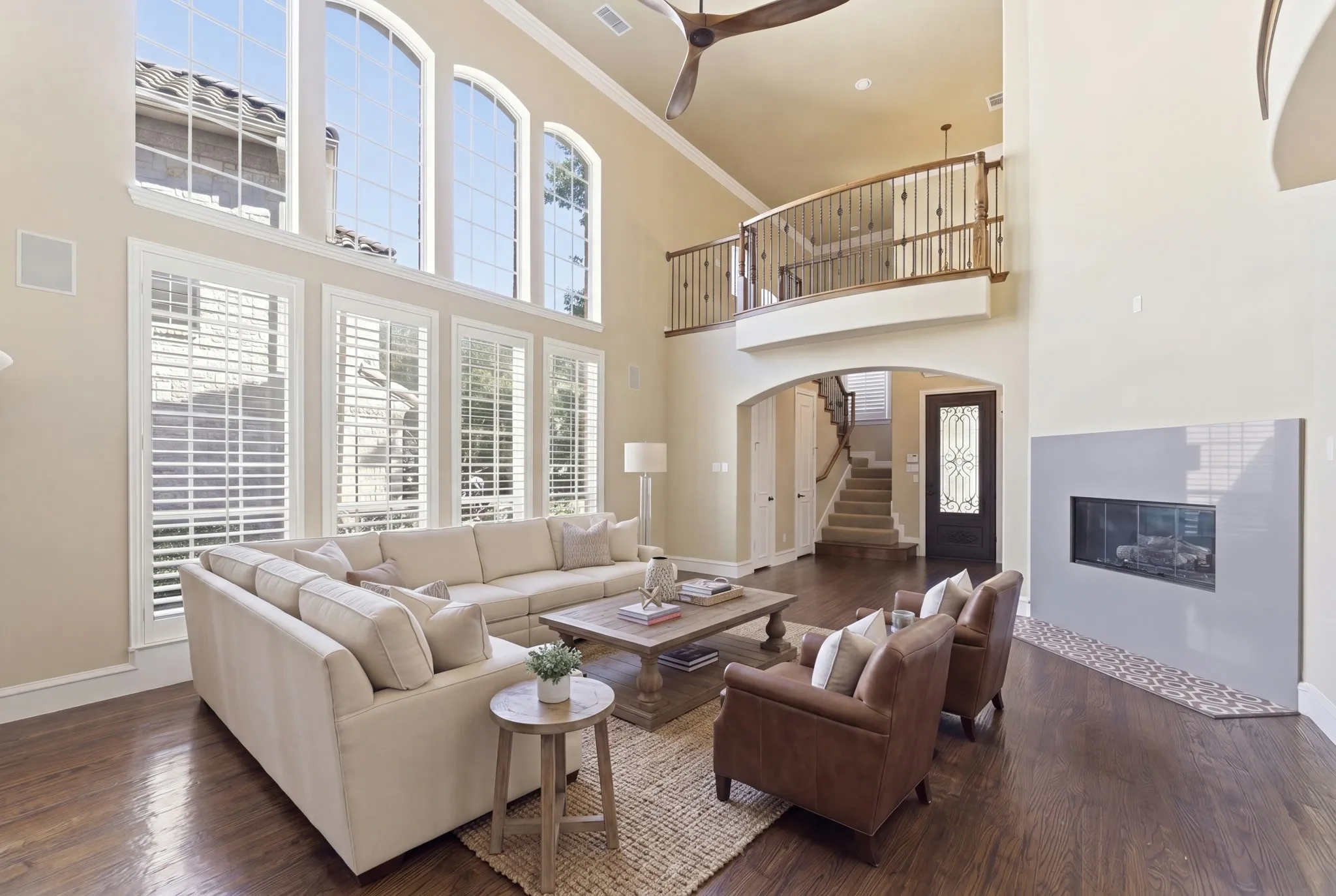 Townhouse For Sale in Dallas County , 4470 Saint Andrews Boulevard, Irving, Texas 75038, 4 Bedroom, 4 Bathroom, 2 Garage spaces, 2,926 Sqft, built in 2004, Preowned, mls#21218289, Real Estate Agent in Irving, Homes For Sale in Dallas county, Homes For Sale in Irving, Realtor in Irving Texas, Real Estate Brokerage Independent Realty Texas, Luminita Cordes Realtor