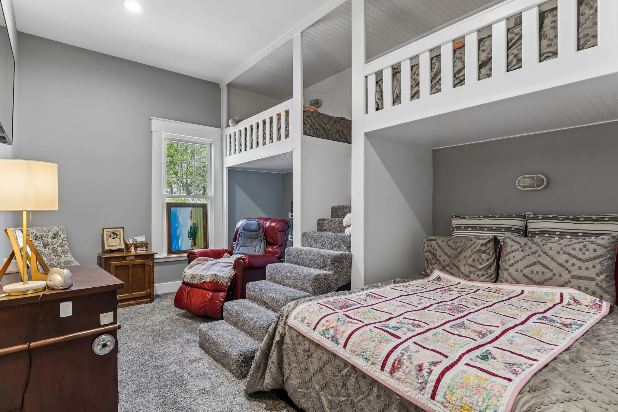 Single Family Residence For Sale in Denton County , 110 S Walnut, Roanoke, Texas 76262, 3 Bedroom, 3 Bathroom, 2 Garage spaces, 3,420 Sqft, built in 1915, Preowned, mls#21218898, Real Estate Agent in Roanoke, Homes For Sale in Denton county, Homes For Sale in Roanoke, Realtor in Roanoke Texas, Real Estate Brokerage Independent Realty Texas, Luminita Cordes Realtor