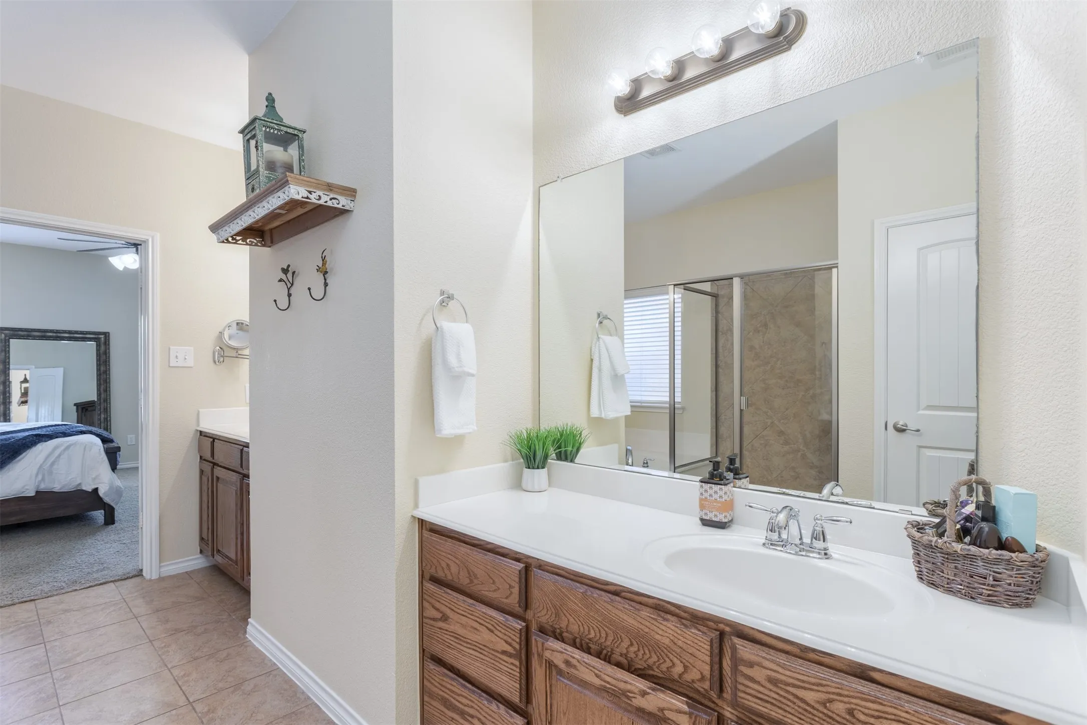 Single Family Residence For Sale in Collin County , 4708 Lasso Lane, Mc Kinney, Texas 75070, 5 Bedroom, 4 Bathroom, 2 Garage spaces, 3,186 Sqft, built in 2008, mls#21210958, Real Estate Agent in Mc Kinney, Homes For Sale in Collin county, Homes For Sale in Mc Kinney, Realtor in Mc Kinney Texas, Real Estate Brokerage Independent Realty Texas, Luminita Cordes Realtor