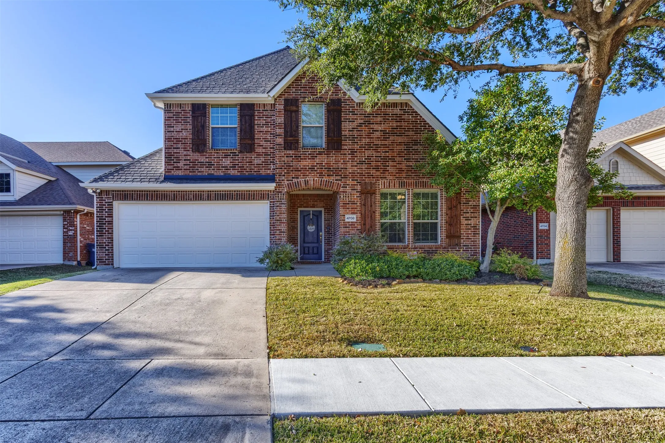Single Family Residence For Sale in Collin County , 4708 Lasso Lane, Mc Kinney, Texas 75070, 5 Bedroom, 4 Bathroom, 2 Garage spaces, 3,186 Sqft, built in 2008, mls#21210958, Real Estate Agent in Mc Kinney, Homes For Sale in Collin county, Homes For Sale in Mc Kinney, Realtor in Mc Kinney Texas, Real Estate Brokerage Independent Realty Texas, Luminita Cordes Realtor