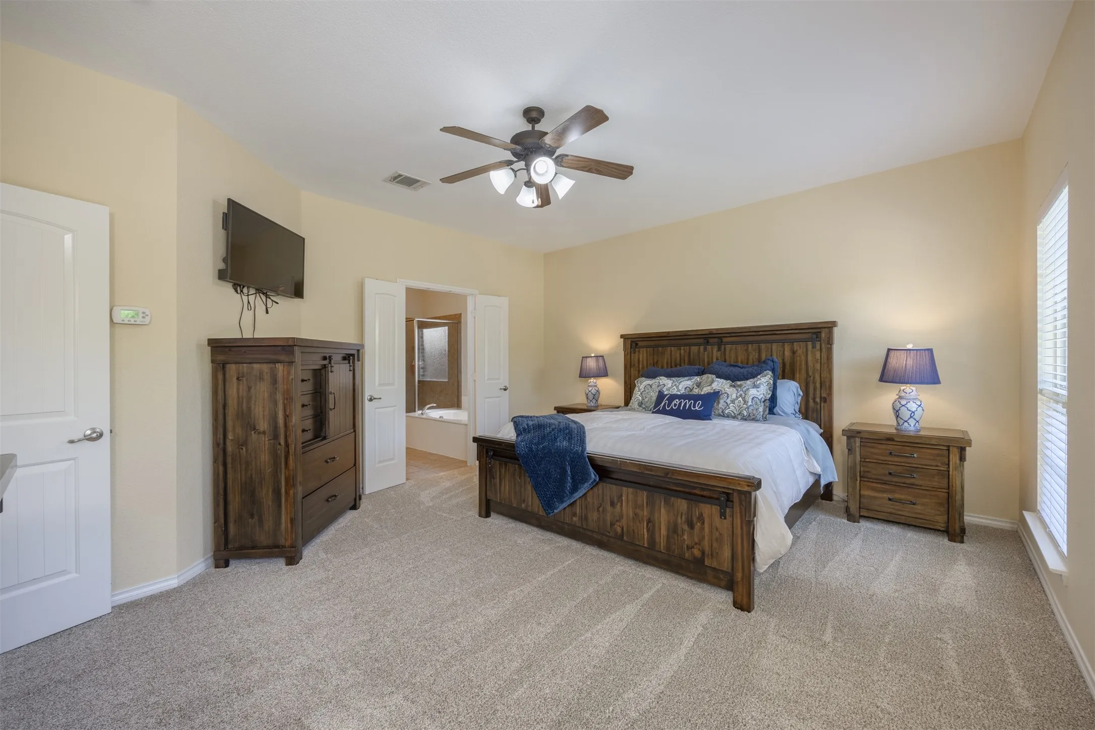Single Family Residence For Sale in Collin County , 4708 Lasso Lane, Mc Kinney, Texas 75070, 5 Bedroom, 4 Bathroom, 2 Garage spaces, 3,186 Sqft, built in 2008, mls#21210958, Real Estate Agent in Mc Kinney, Homes For Sale in Collin county, Homes For Sale in Mc Kinney, Realtor in Mc Kinney Texas, Real Estate Brokerage Independent Realty Texas, Luminita Cordes Realtor