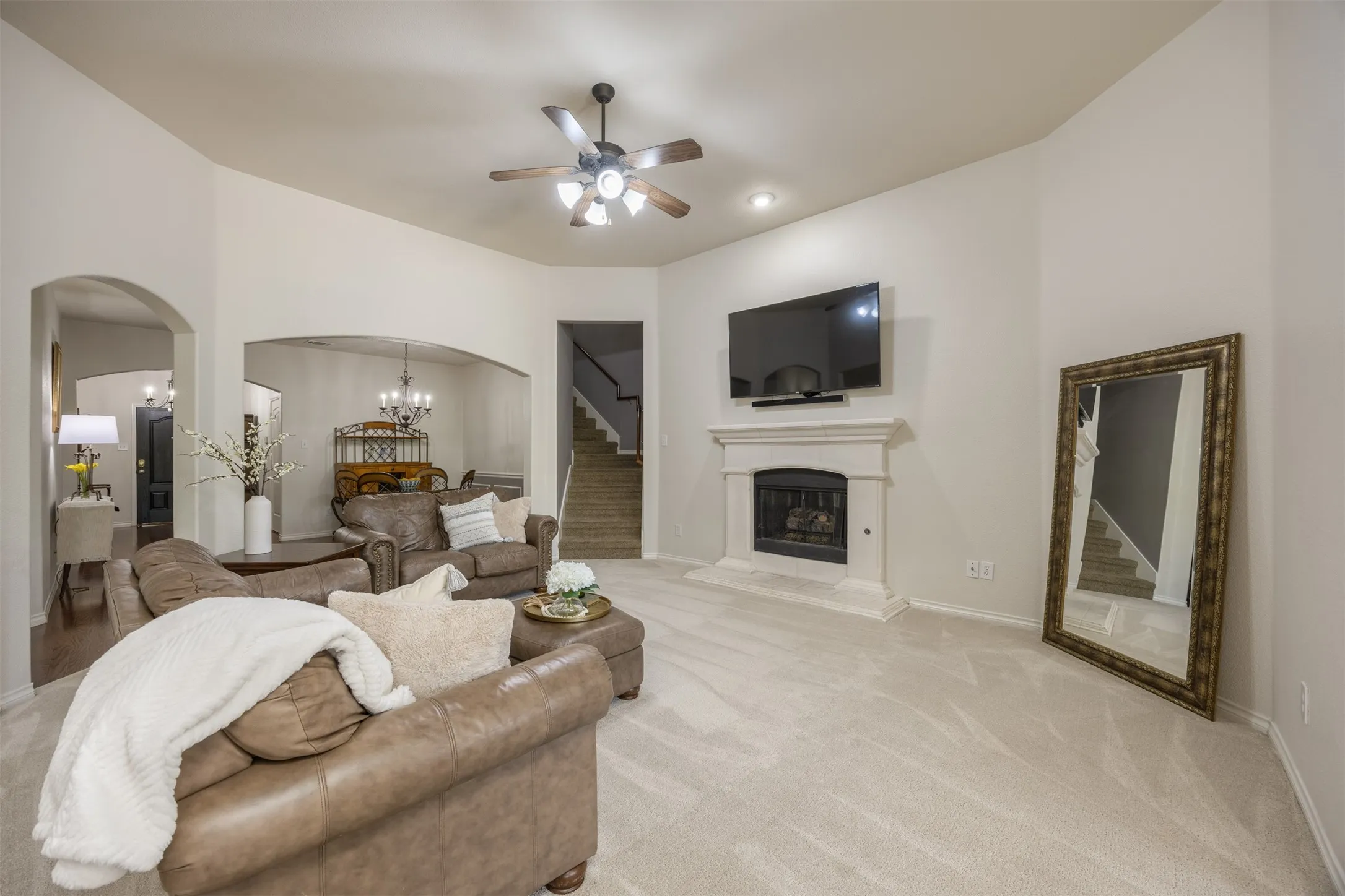 Single Family Residence For Sale in Collin County , 4708 Lasso Lane, Mc Kinney, Texas 75070, 5 Bedroom, 4 Bathroom, 2 Garage spaces, 3,186 Sqft, built in 2008, mls#21210958, Real Estate Agent in Mc Kinney, Homes For Sale in Collin county, Homes For Sale in Mc Kinney, Realtor in Mc Kinney Texas, Real Estate Brokerage Independent Realty Texas, Luminita Cordes Realtor