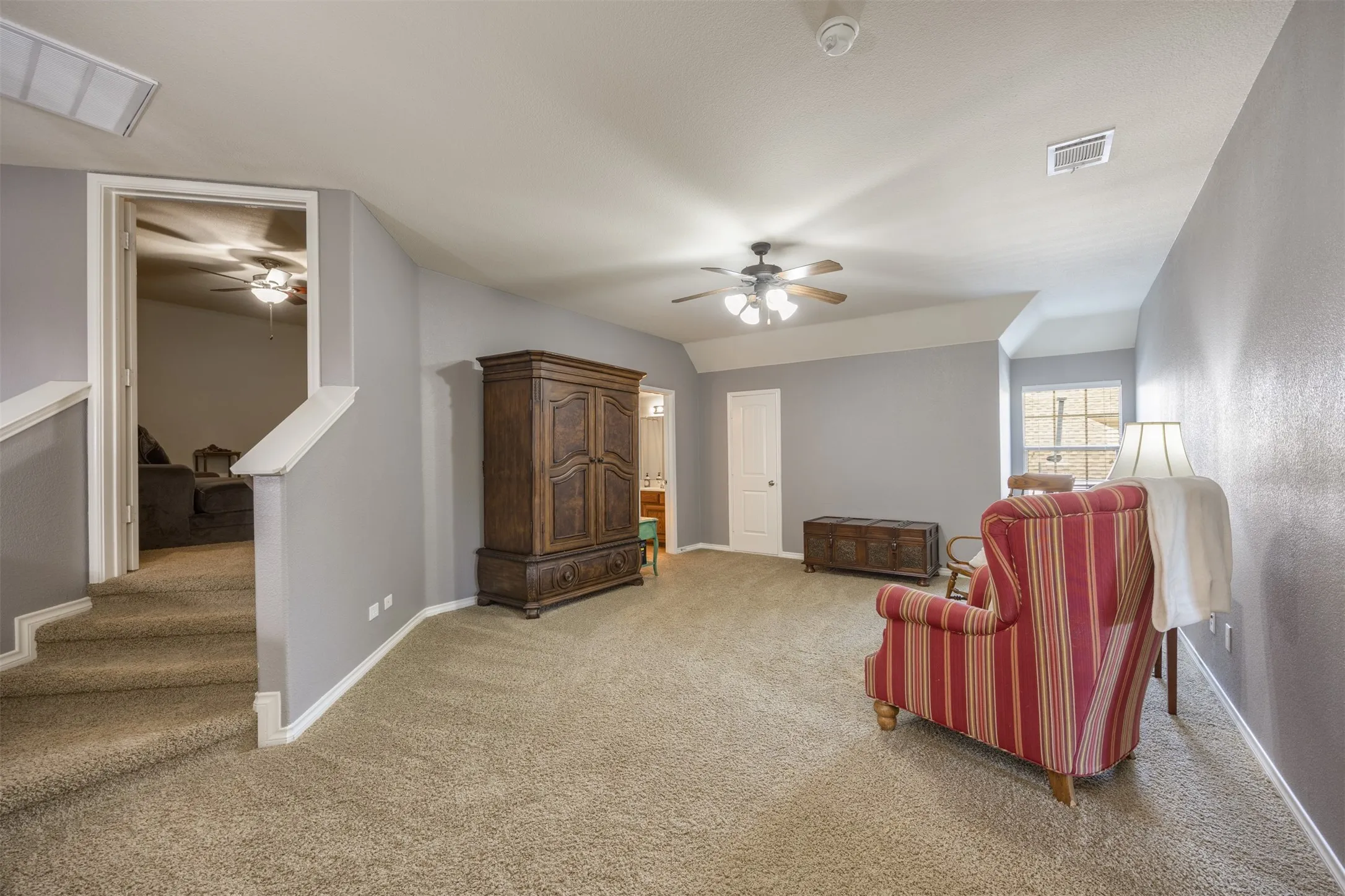 Single Family Residence For Sale in Collin County , 4708 Lasso Lane, Mc Kinney, Texas 75070, 5 Bedroom, 4 Bathroom, 2 Garage spaces, 3,186 Sqft, built in 2008, mls#21210958, Real Estate Agent in Mc Kinney, Homes For Sale in Collin county, Homes For Sale in Mc Kinney, Realtor in Mc Kinney Texas, Real Estate Brokerage Independent Realty Texas, Luminita Cordes Realtor