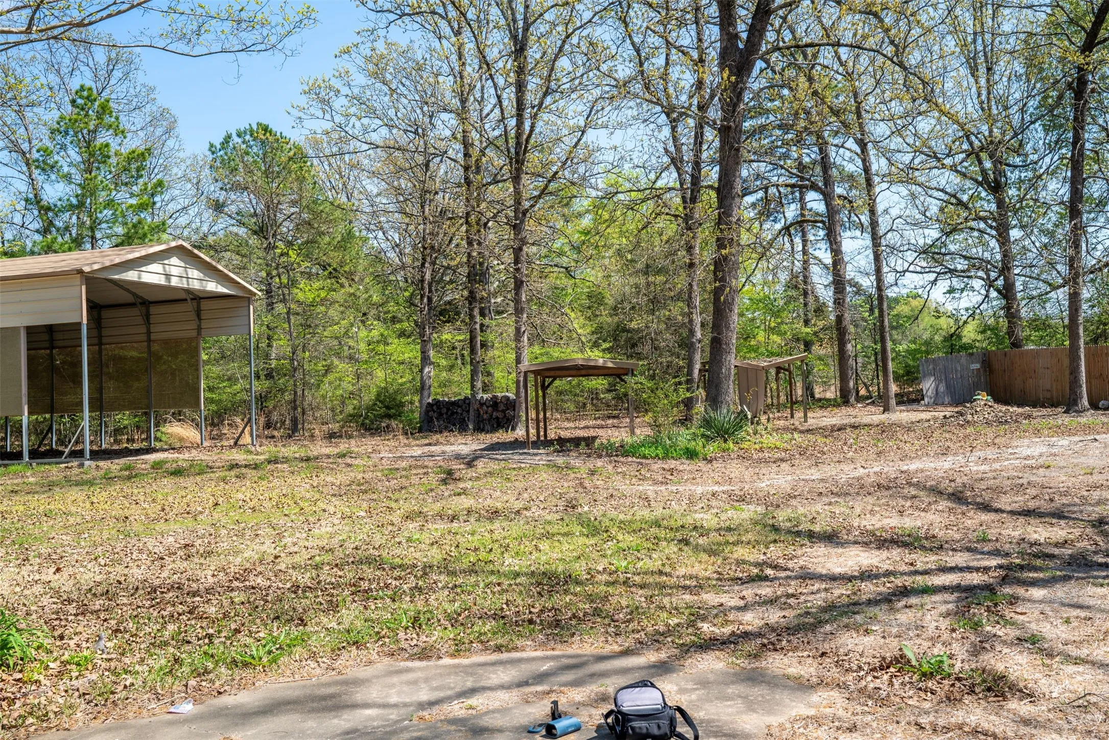 Single Family Residence For Sale in Lamar County , 375 County Road 45080, Powderly, Texas 75473, 3 Bedroom, 3 Bathroom, 2 Garage spaces, 2,464 Sqft, built in 1985, Price $275,000, mls#21218435, Real Estate Agent in Powderly, Homes For Sale in Lamar county, Homes For Sale in Powderly, Realtor in Powderly Texas, Real Estate Brokerage Independent Realty Texas, Luminita Cordes Realtor