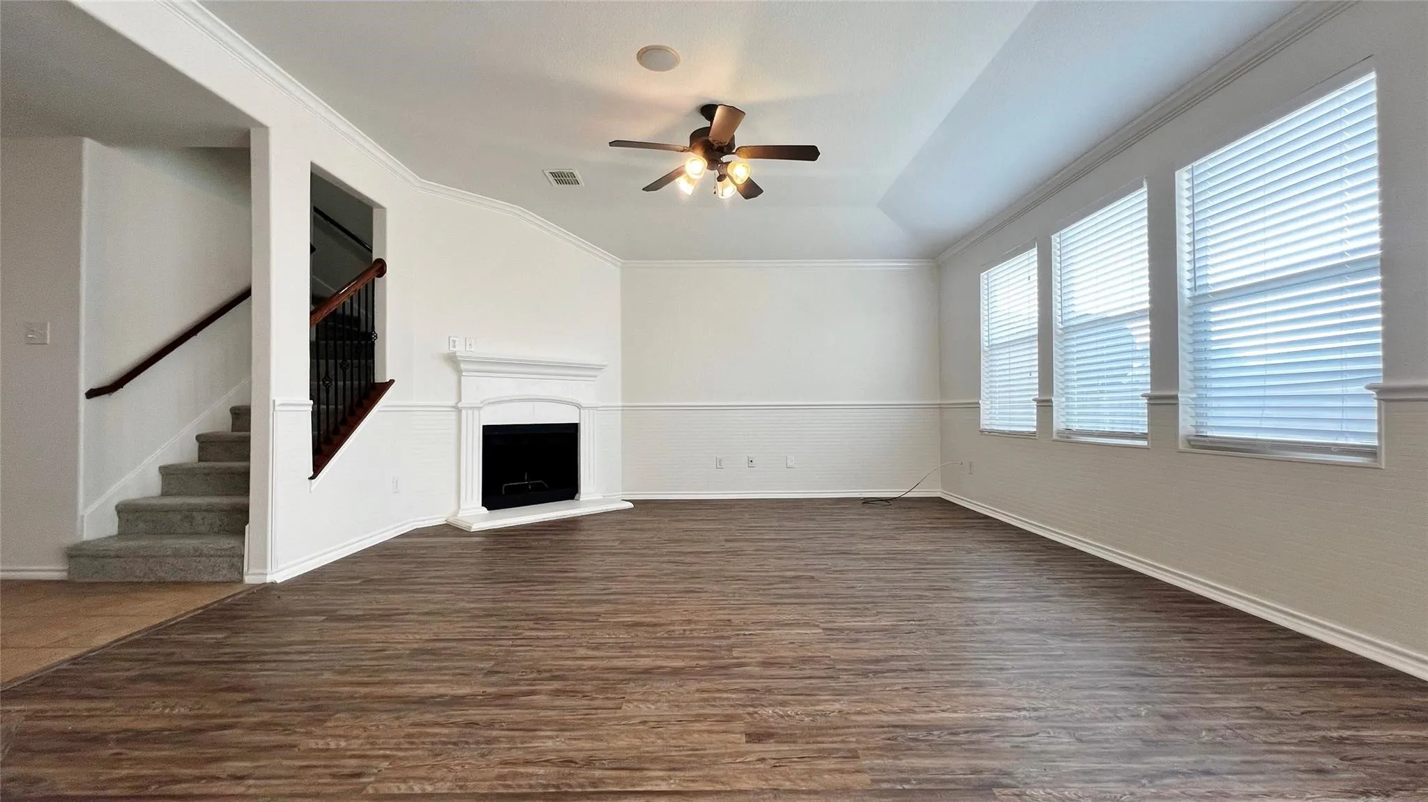Single Family Residence For Sale in Tarrant County , 1724 Quails Nest Drive, Fort Worth, Texas 76177, 5 Bedroom, 3 Bathroom, 2 Garage spaces, 2,938 Sqft, built in 2006, Preowned, mls#21220838, Real Estate Agent in Fort Worth, Homes For Sale in Tarrant county, Homes For Sale in Fort Worth, Realtor in Fort Worth Texas, Real Estate Brokerage Independent Realty Texas, Luminita Cordes Realtor