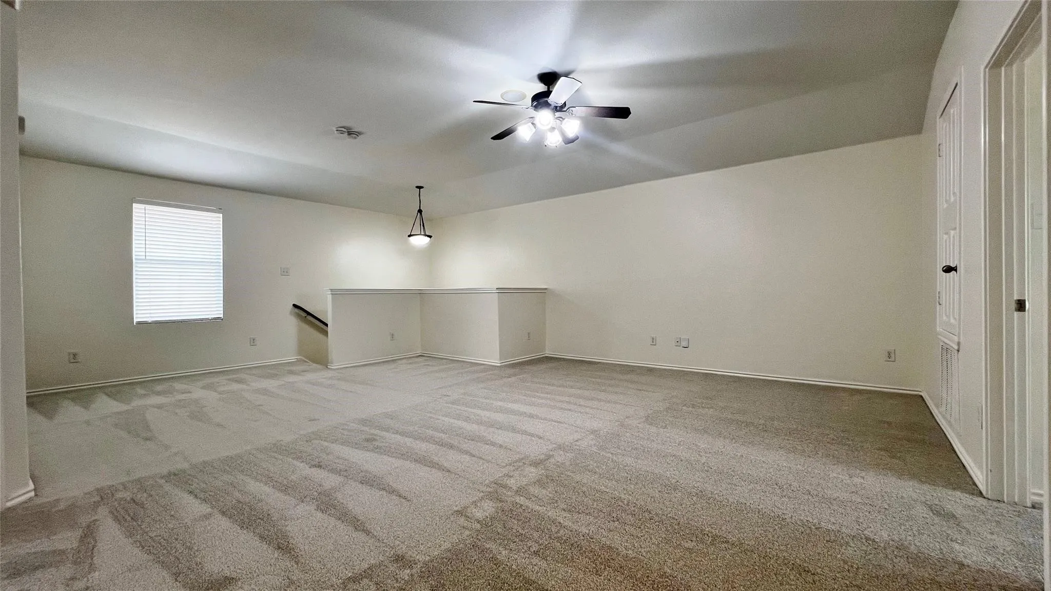 Single Family Residence For Sale in Tarrant County , 1724 Quails Nest Drive, Fort Worth, Texas 76177, 5 Bedroom, 3 Bathroom, 2 Garage spaces, 2,938 Sqft, built in 2006, Preowned, mls#21220838, Real Estate Agent in Fort Worth, Homes For Sale in Tarrant county, Homes For Sale in Fort Worth, Realtor in Fort Worth Texas, Real Estate Brokerage Independent Realty Texas, Luminita Cordes Realtor
