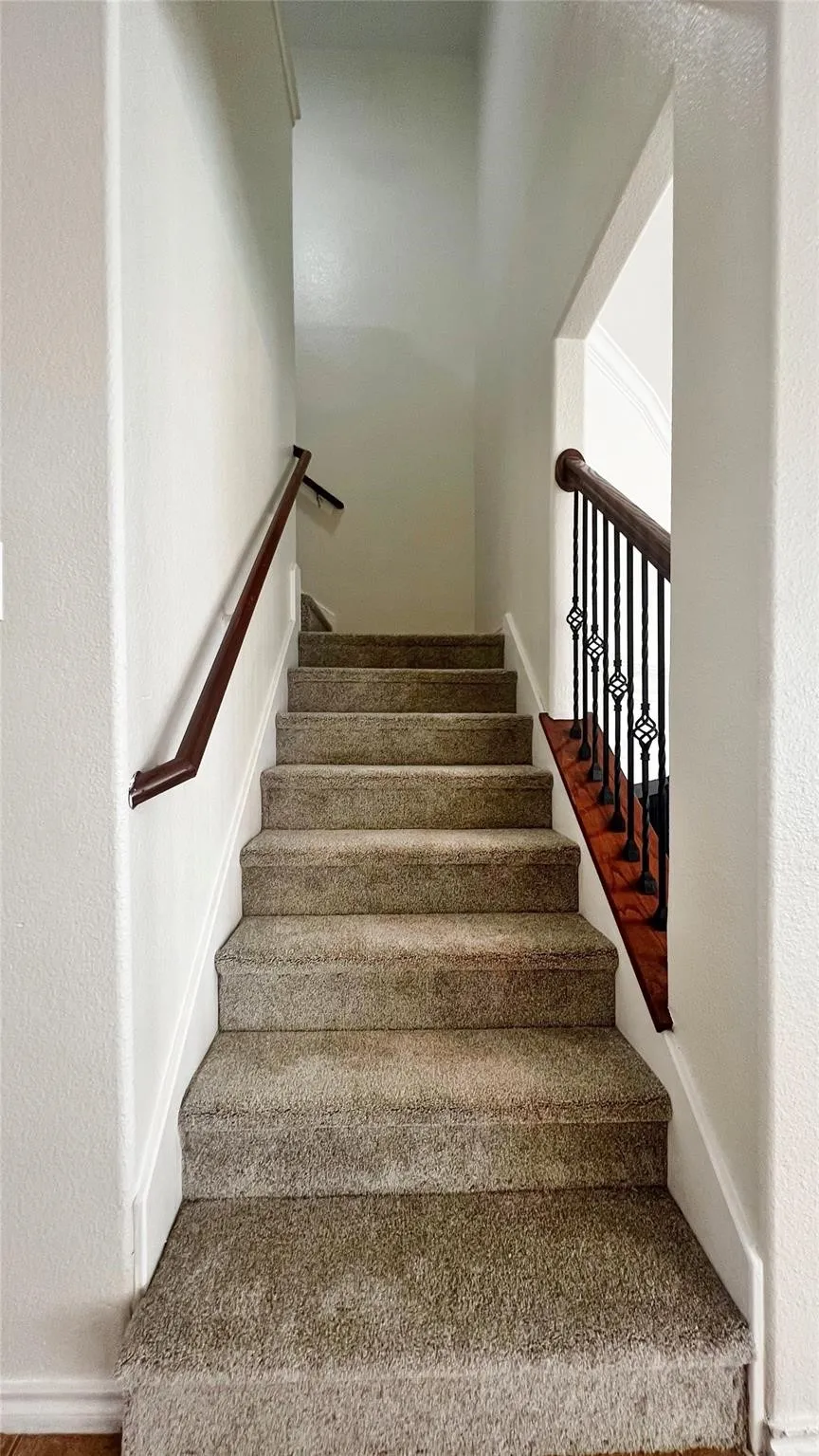 Single Family Residence For Sale in Tarrant County , 1724 Quails Nest Drive, Fort Worth, Texas 76177, 5 Bedroom, 3 Bathroom, 2 Garage spaces, 2,938 Sqft, built in 2006, Preowned, mls#21220838, Real Estate Agent in Fort Worth, Homes For Sale in Tarrant county, Homes For Sale in Fort Worth, Realtor in Fort Worth Texas, Real Estate Brokerage Independent Realty Texas, Luminita Cordes Realtor