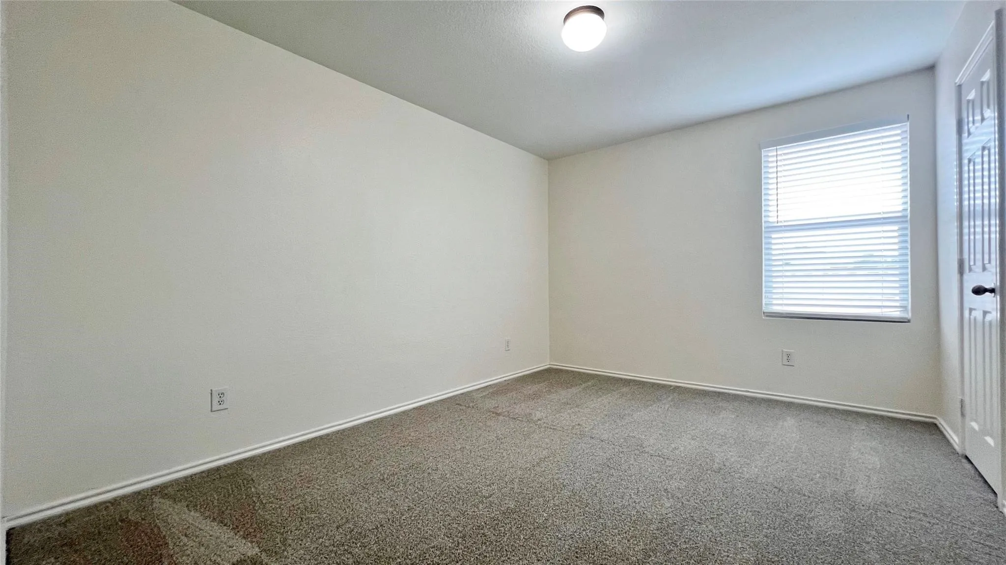 Single Family Residence For Sale in Tarrant County , 1724 Quails Nest Drive, Fort Worth, Texas 76177, 5 Bedroom, 3 Bathroom, 2 Garage spaces, 2,938 Sqft, built in 2006, Preowned, mls#21220838, Real Estate Agent in Fort Worth, Homes For Sale in Tarrant county, Homes For Sale in Fort Worth, Realtor in Fort Worth Texas, Real Estate Brokerage Independent Realty Texas, Luminita Cordes Realtor