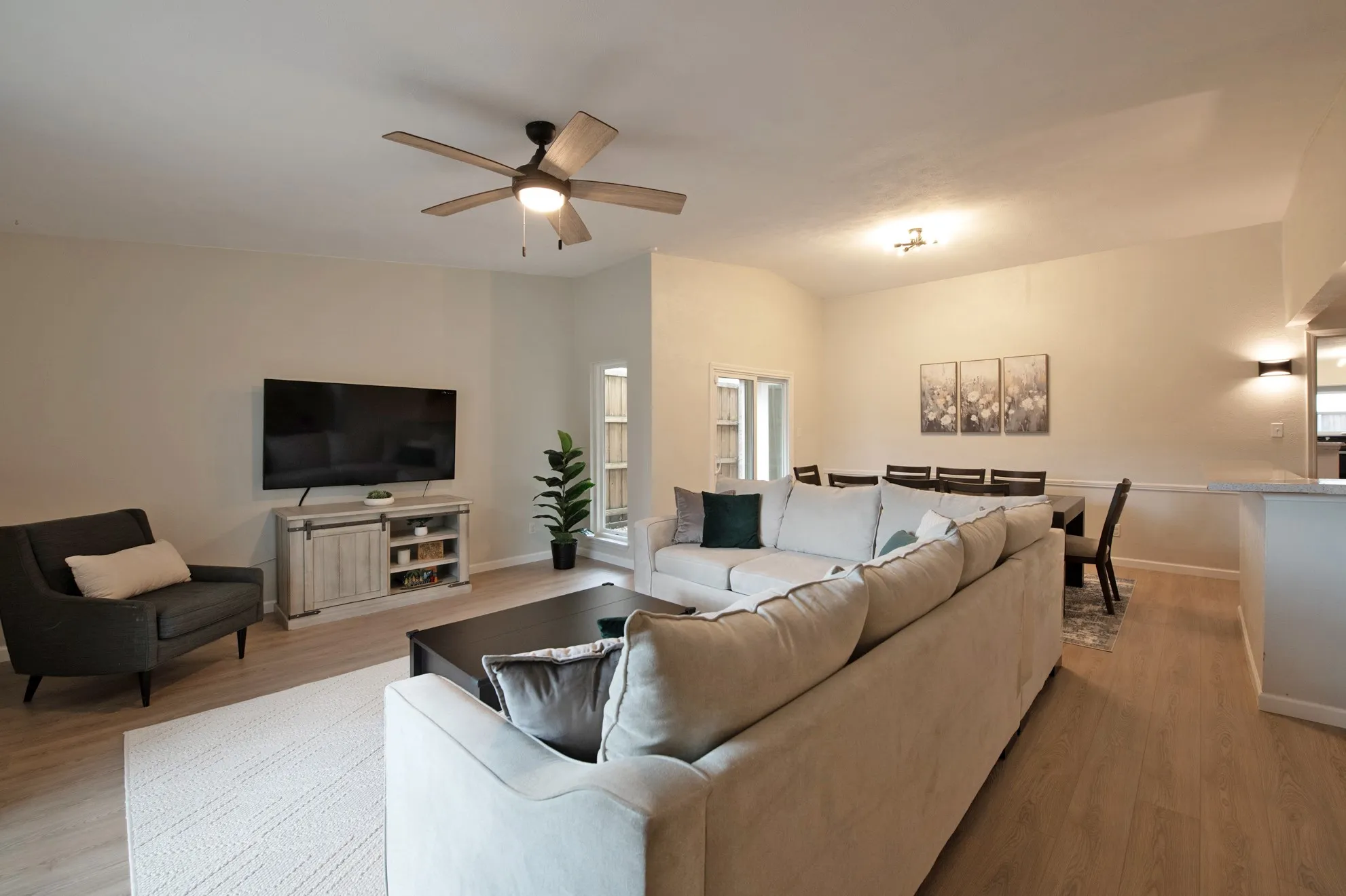 Single Family Residence For Sale in Rockwall County , 9322 Shipman Street, Rowlett, Texas 75088, 4 Bedroom, 2 Bathroom, 2 Garage spaces, 2,145 Sqft, built in 1985, mls#21219732, Real Estate Agent in Rowlett, Homes For Sale in Rockwall county, Homes For Sale in Rowlett, Realtor in Rowlett Texas, Real Estate Brokerage Independent Realty Texas, Luminita Cordes Realtor