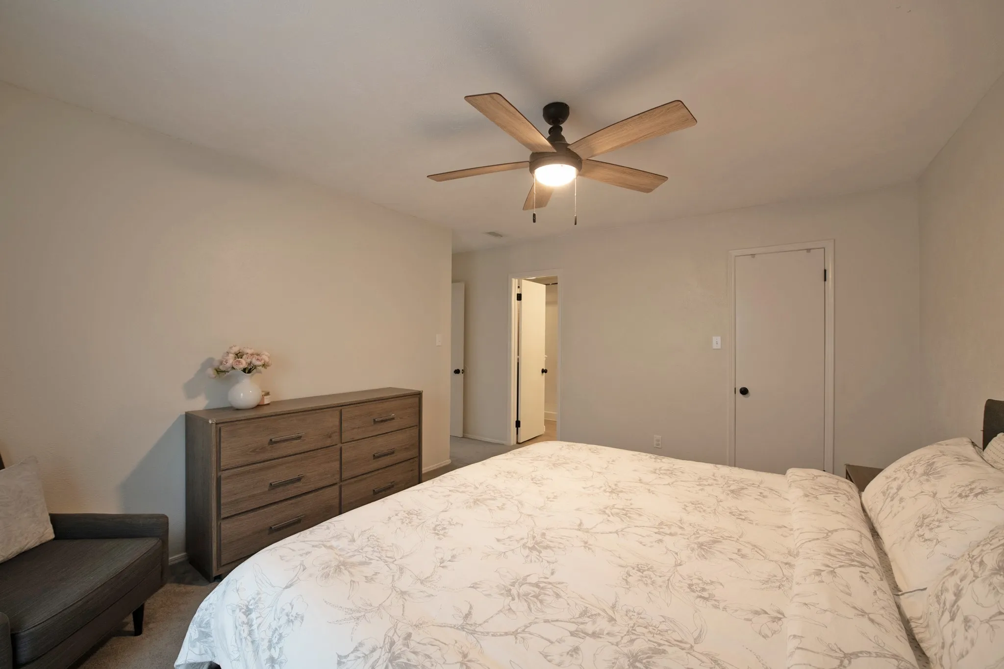 Single Family Residence For Sale in Rockwall County , 9322 Shipman Street, Rowlett, Texas 75088, 4 Bedroom, 2 Bathroom, 2 Garage spaces, 2,145 Sqft, built in 1985, mls#21219732, Real Estate Agent in Rowlett, Homes For Sale in Rockwall county, Homes For Sale in Rowlett, Realtor in Rowlett Texas, Real Estate Brokerage Independent Realty Texas, Luminita Cordes Realtor