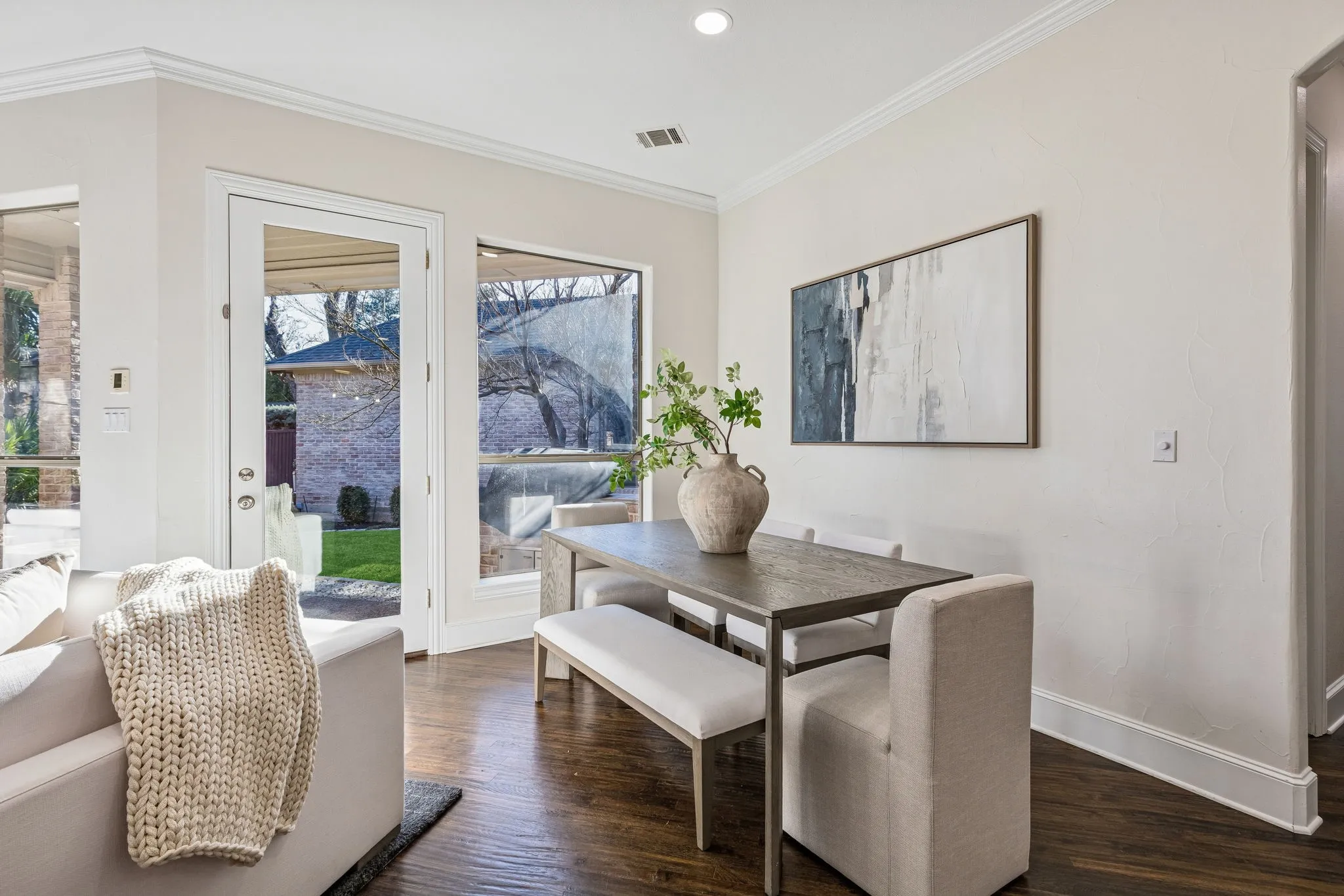 Single Family Residence For Sale in Dallas County , 7530 Yamini Drive, Dallas, Texas 75230, 4 Bedroom, 5 Bathroom, 3 Garage spaces, 4,848 Sqft, built in 2001, Preowned, mls#21218316, Real Estate Agent in Dallas, Homes For Sale in Dallas county, Homes For Sale in Dallas, Realtor in Dallas Texas, Real Estate Brokerage Independent Realty Texas, Luminita Cordes Realtor
