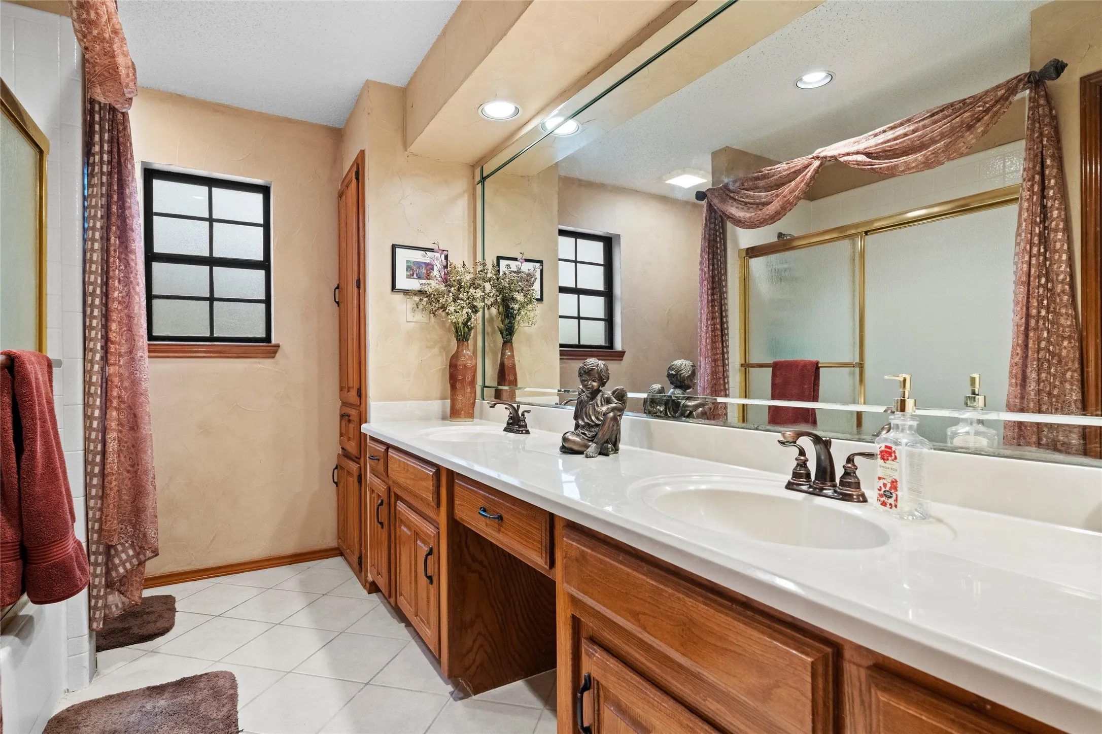 Secondary Bath