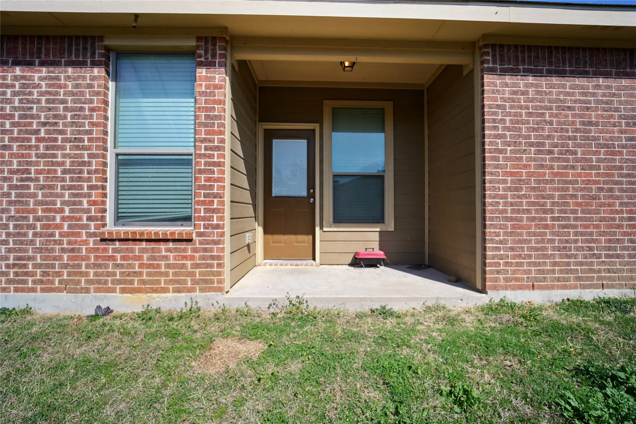 Duplex For Sale in Collin County , 363 Armstrong Lane, Lavon, Texas 75166, 6 Bedroom, 4 Bathroom, 4 Garage spaces, 0 Sqft, built in 2010, Preowned, mls#21214637, Real Estate Agent in Lavon, Homes For Sale in Collin county, Homes For Sale in Lavon, Realtor in Lavon Texas, Real Estate Brokerage Independent Realty Texas, Luminita Cordes Realtor