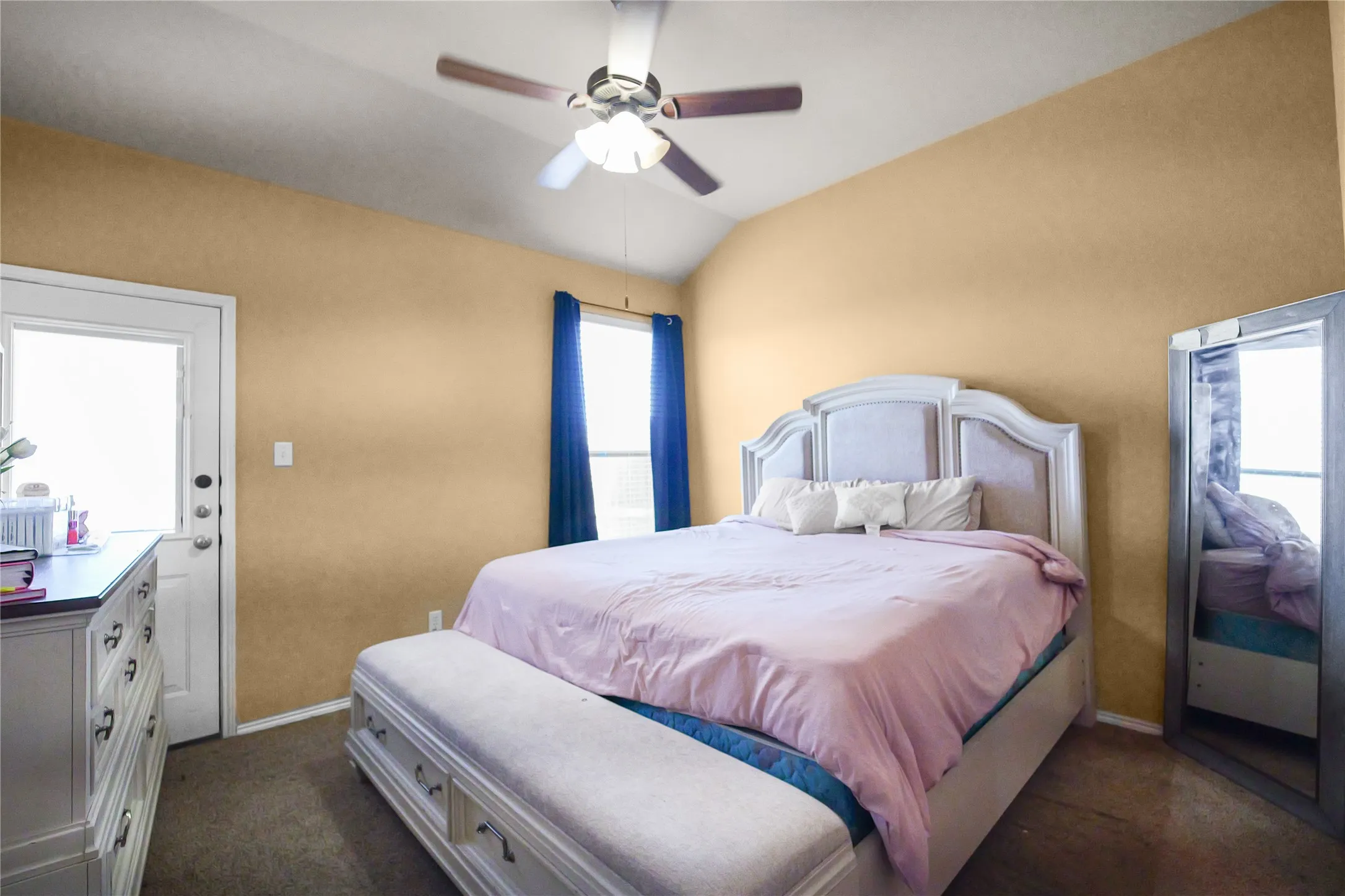 Duplex For Sale in Collin County , 363 Armstrong Lane, Lavon, Texas 75166, 6 Bedroom, 4 Bathroom, 4 Garage spaces, 0 Sqft, built in 2010, Preowned, mls#21214637, Real Estate Agent in Lavon, Homes For Sale in Collin county, Homes For Sale in Lavon, Realtor in Lavon Texas, Real Estate Brokerage Independent Realty Texas, Luminita Cordes Realtor