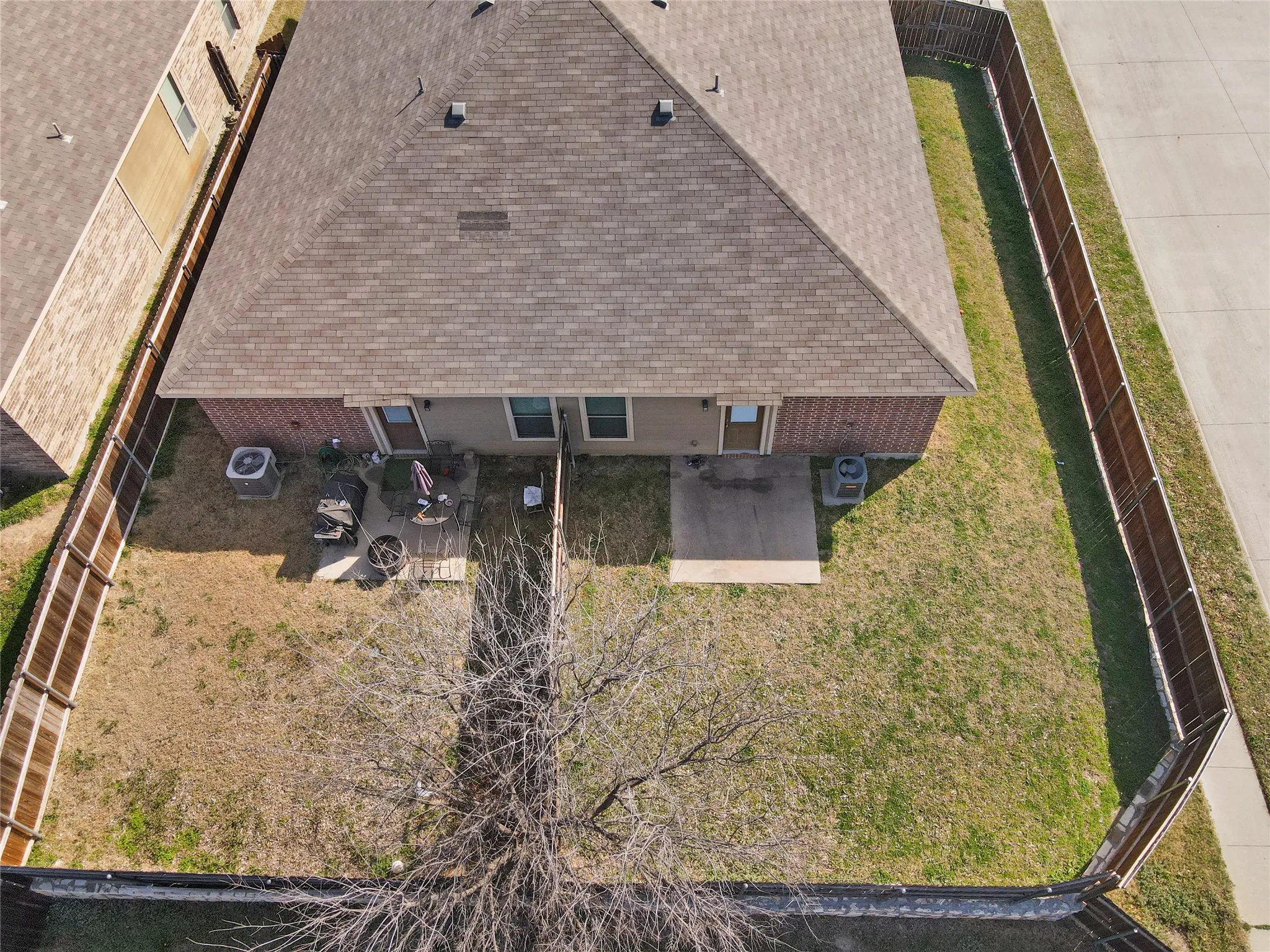 Duplex For Sale in Collin County , 363 Armstrong Lane, Lavon, Texas 75166, 6 Bedroom, 4 Bathroom, 4 Garage spaces, 0 Sqft, built in 2010, Preowned, mls#21214637, Real Estate Agent in Lavon, Homes For Sale in Collin county, Homes For Sale in Lavon, Realtor in Lavon Texas, Real Estate Brokerage Independent Realty Texas, Luminita Cordes Realtor