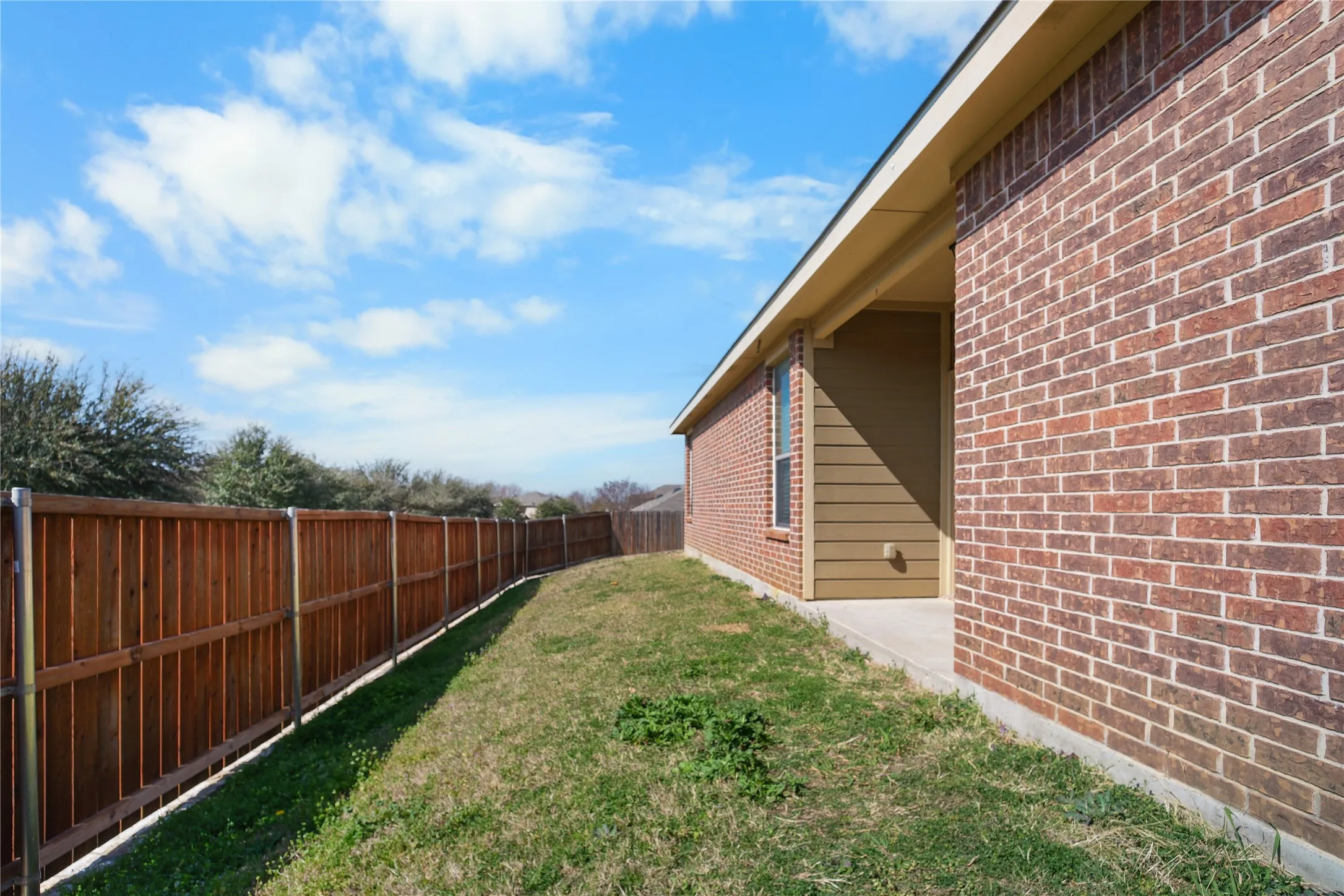Duplex For Sale in Collin County , 363 Armstrong Lane, Lavon, Texas 75166, 6 Bedroom, 4 Bathroom, 4 Garage spaces, 0 Sqft, built in 2010, Preowned, mls#21214637, Real Estate Agent in Lavon, Homes For Sale in Collin county, Homes For Sale in Lavon, Realtor in Lavon Texas, Real Estate Brokerage Independent Realty Texas, Luminita Cordes Realtor