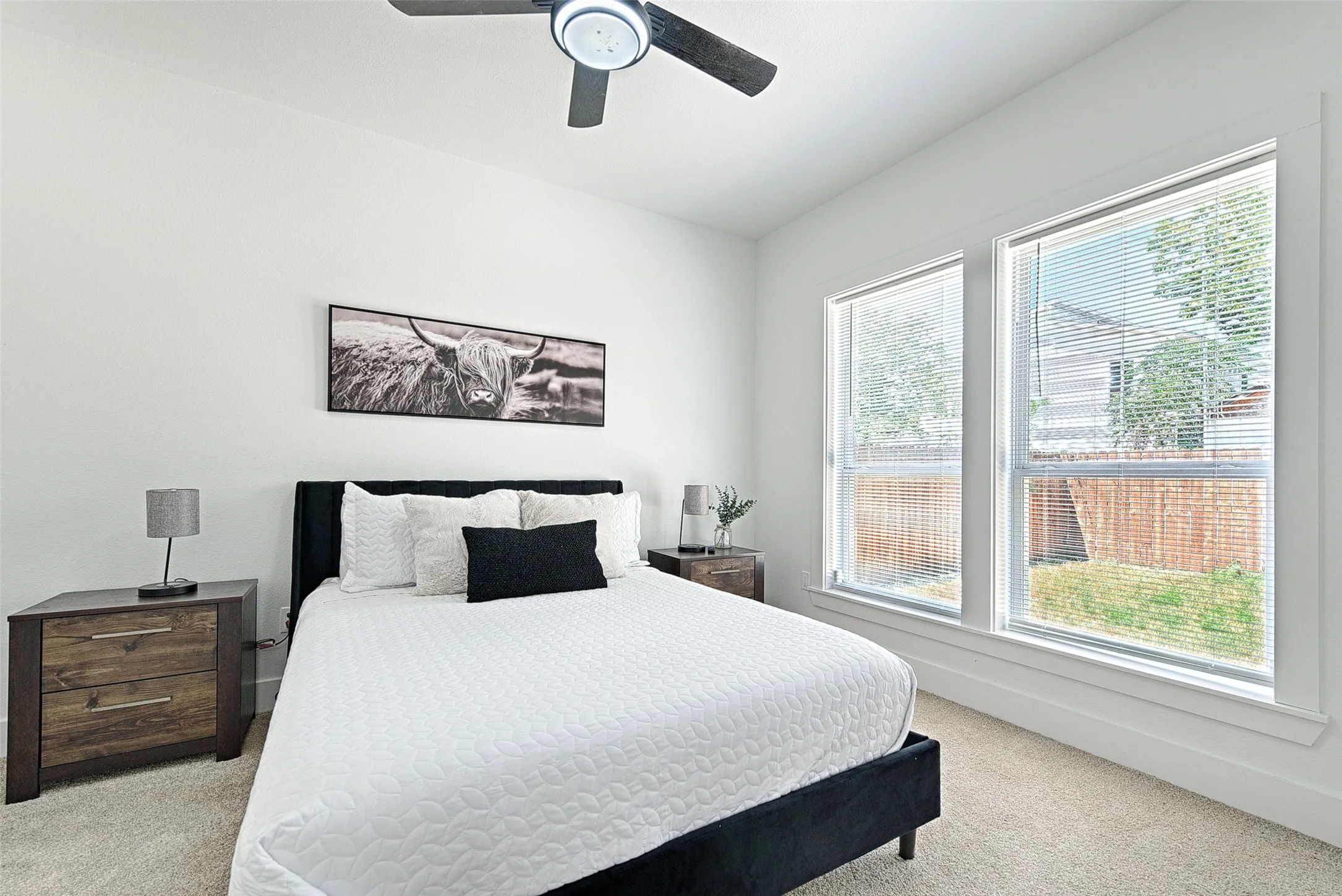 Single Family Residence For Rent in Dallas County , 3319 Wake Street, Dallas, Texas 75212, 5 Bedrooms, 4 Bathrooms, 2 Garage spaces, 3,665 Sqft, built in 2021, Preowned, Price $6,500, mls#21220925, Real Estate Agent in Dallas, Homes For Rent in Dallas county, Homes For Rent in Dallas, Realtor in Dallas Texas, Real Estate Brokerage Independent Realty Texas, Luminita Cordes Realtor