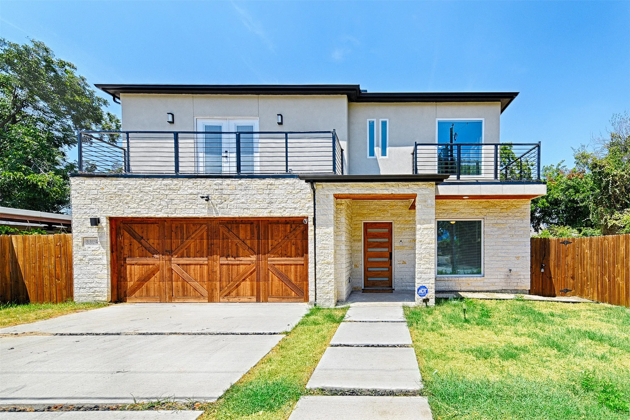 Single Family Residence For Rent in Dallas County , 3319 Wake Street, Dallas, Texas 75212, 5 Bedrooms, 4 Bathrooms, 2 Garage spaces, 3,665 Sqft, built in 2021, Preowned, Price $6,500, mls#21220925, Real Estate Agent in Dallas, Homes For Rent in Dallas county, Homes For Rent in Dallas, Realtor in Dallas Texas, Real Estate Brokerage Independent Realty Texas, Luminita Cordes Realtor