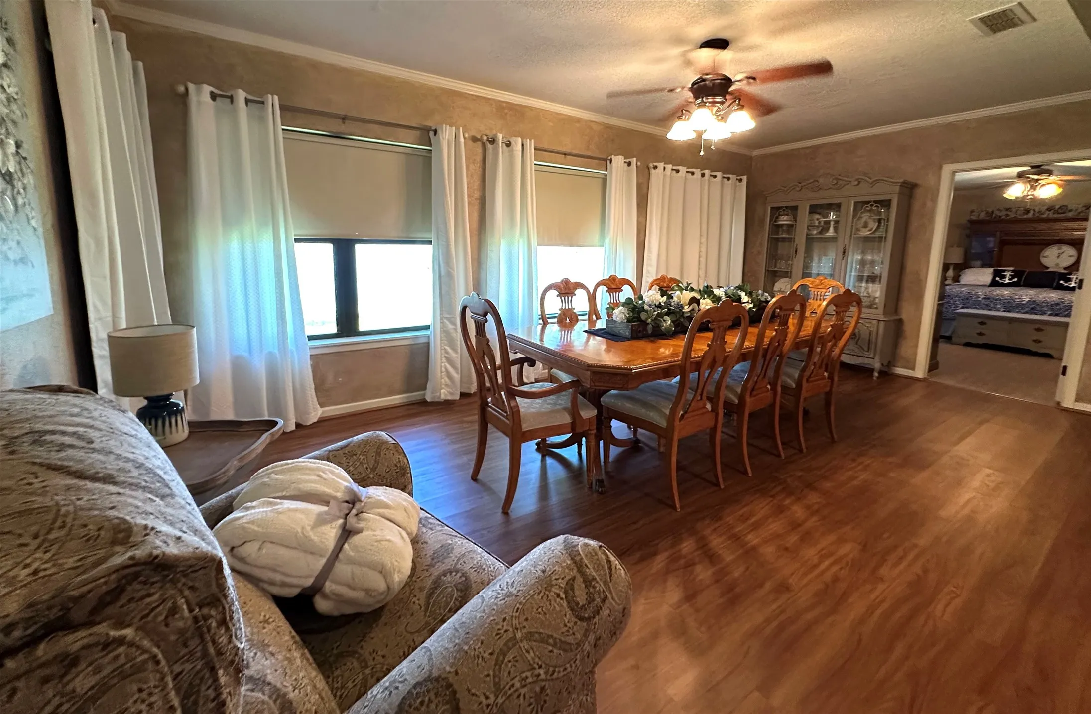 Single Family Residence For Sale in Stephens County , 10297 County Road 197, Breckenridge, Texas 76424, 4 Bedroom, 4 Bathroom, 1 Garage spaces, 3,490 Sqft, built in 1970, mls#21220975, Real Estate Agent in Breckenridge, Homes For Sale in Stephens county, Homes For Sale in Breckenridge, Realtor in Breckenridge Texas, Real Estate Brokerage Independent Realty Texas, Luminita Cordes Realtor