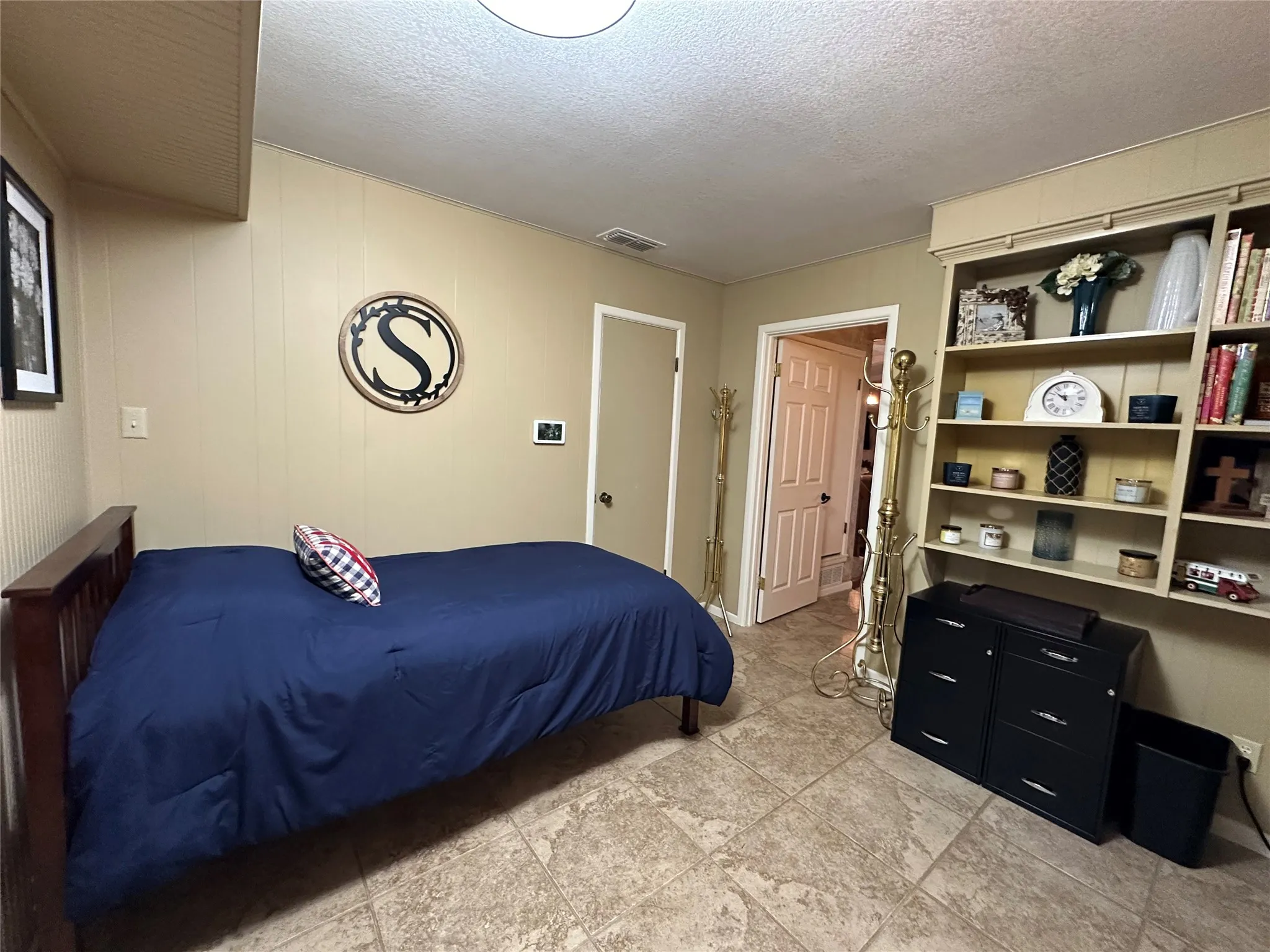 Single Family Residence For Sale in Stephens County , 10297 County Road 197, Breckenridge, Texas 76424, 4 Bedroom, 4 Bathroom, 1 Garage spaces, 3,490 Sqft, built in 1970, mls#21220975, Real Estate Agent in Breckenridge, Homes For Sale in Stephens county, Homes For Sale in Breckenridge, Realtor in Breckenridge Texas, Real Estate Brokerage Independent Realty Texas, Luminita Cordes Realtor